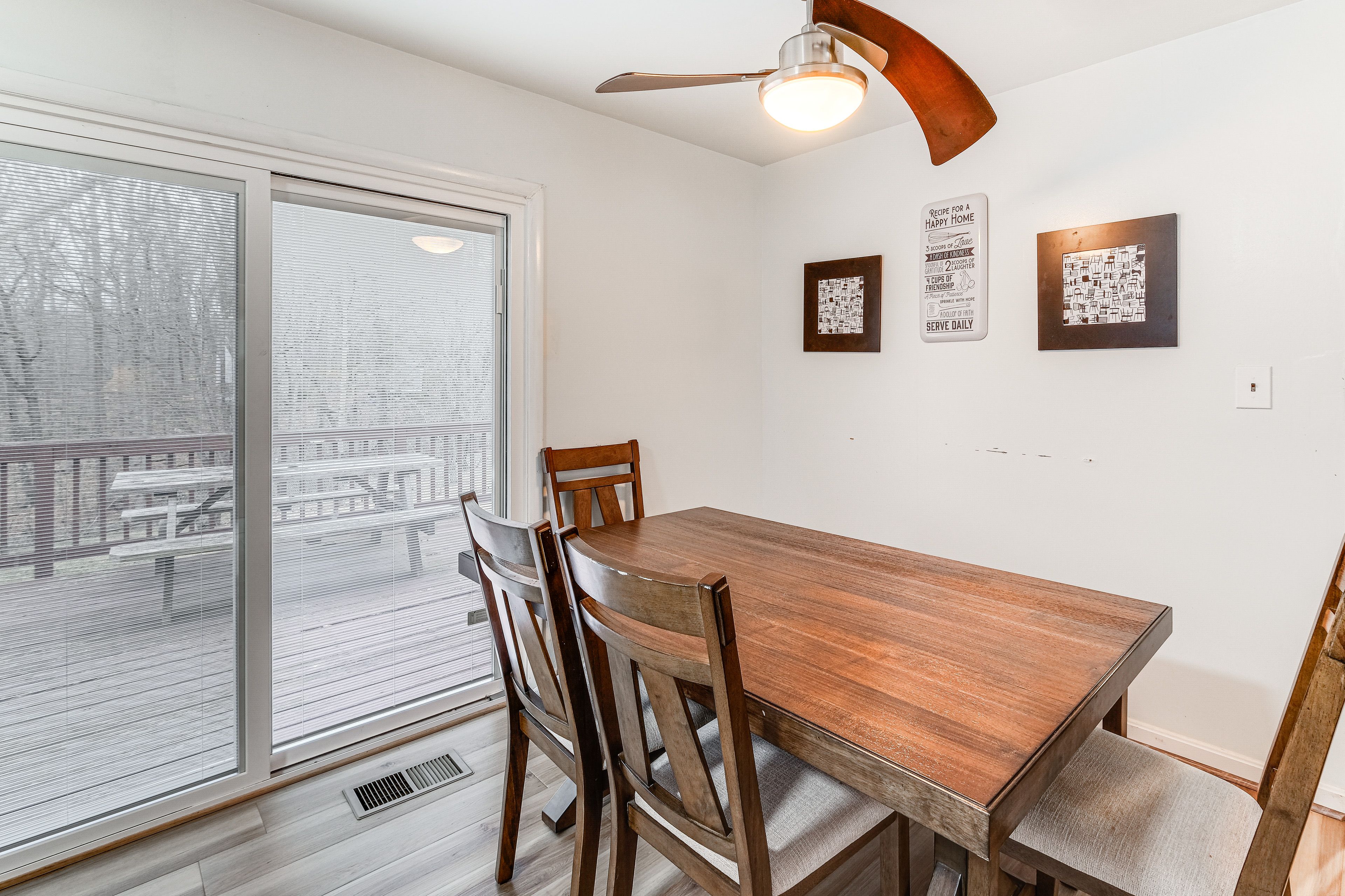 Kitchen | Dining Table | Dishware & Flatware