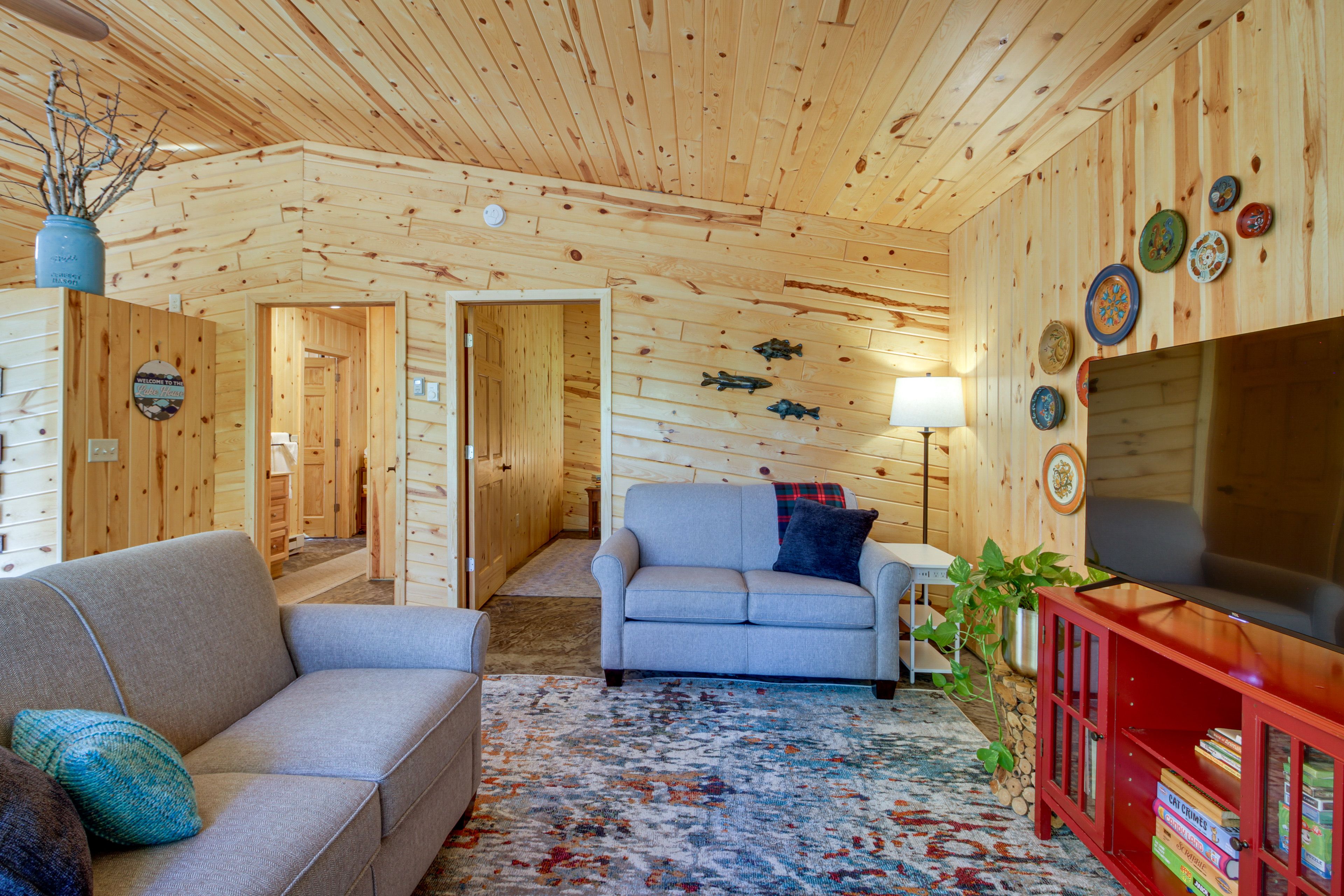 Living Room | 2 Twin Sleeper Sofas | Smart TV