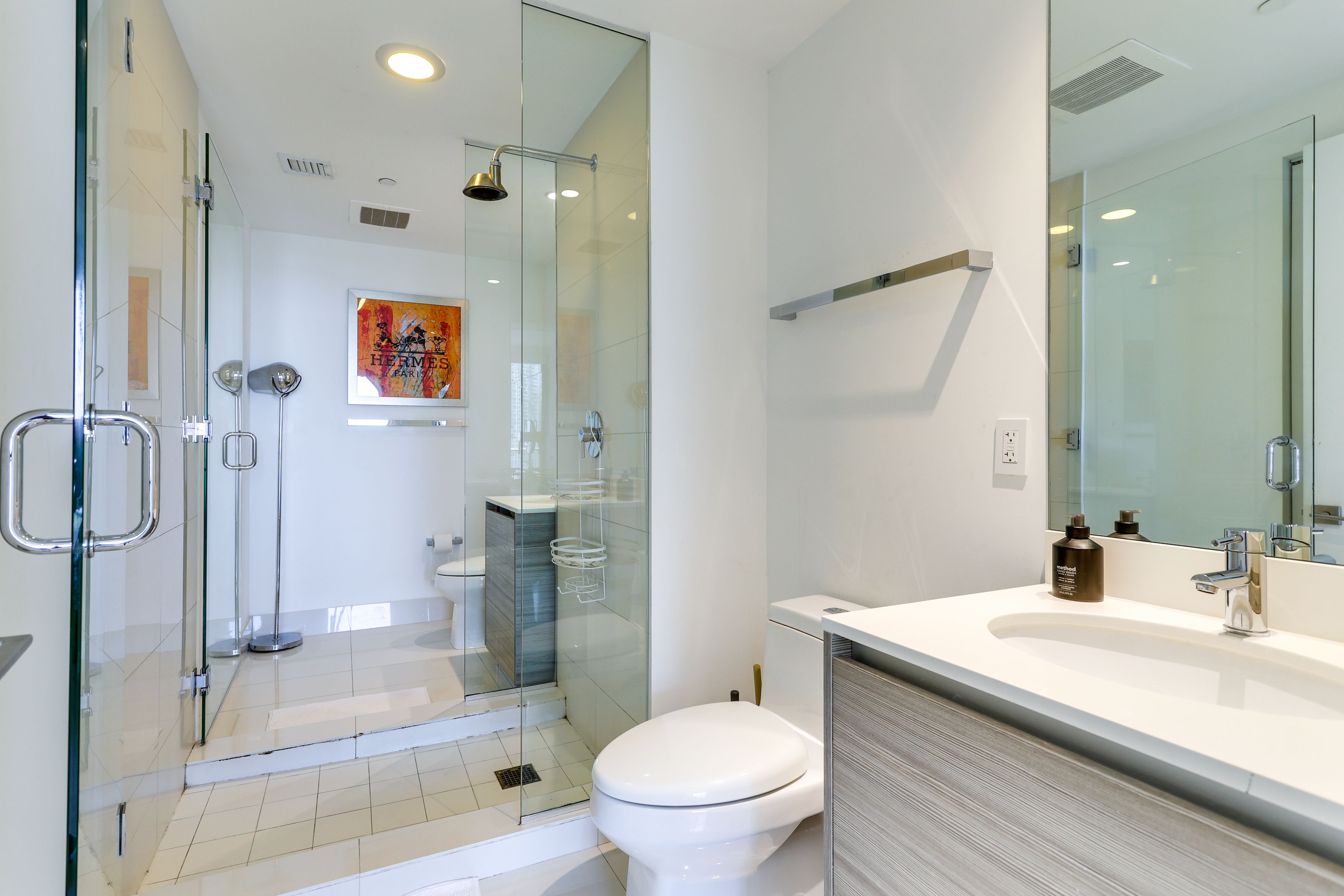 Bathroom | Complimentary Toiletries | Towels Provided