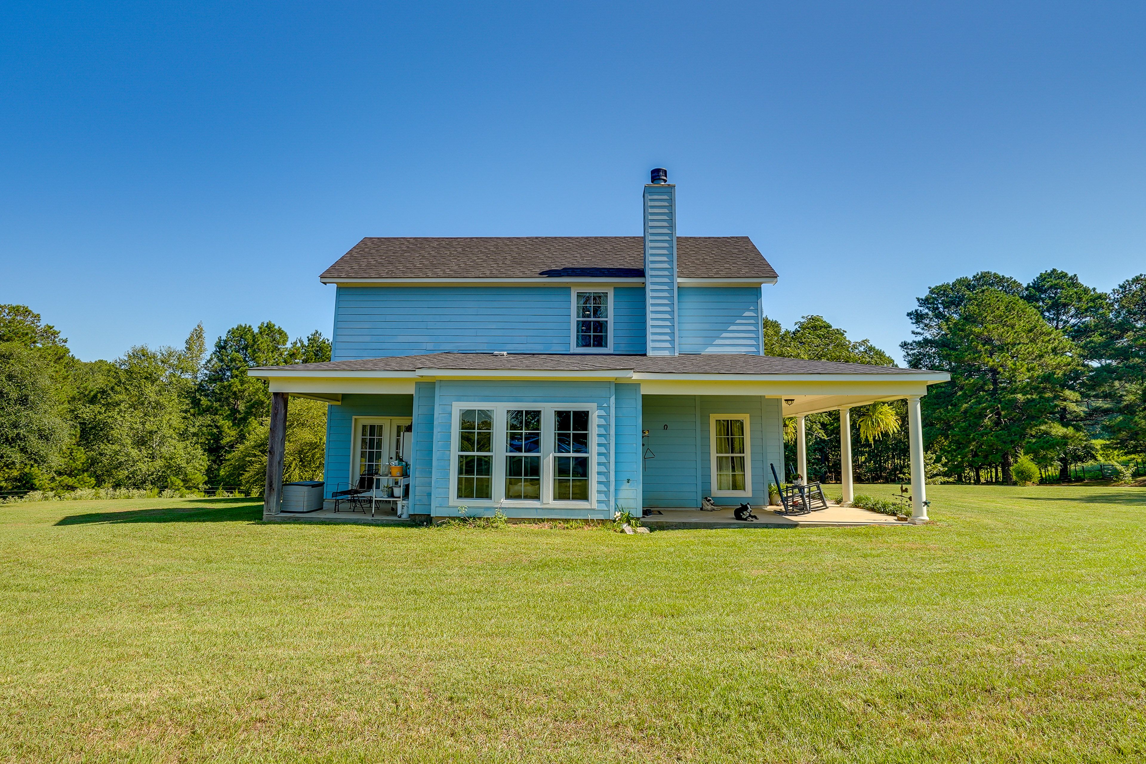 House Exterior | Private Yard
