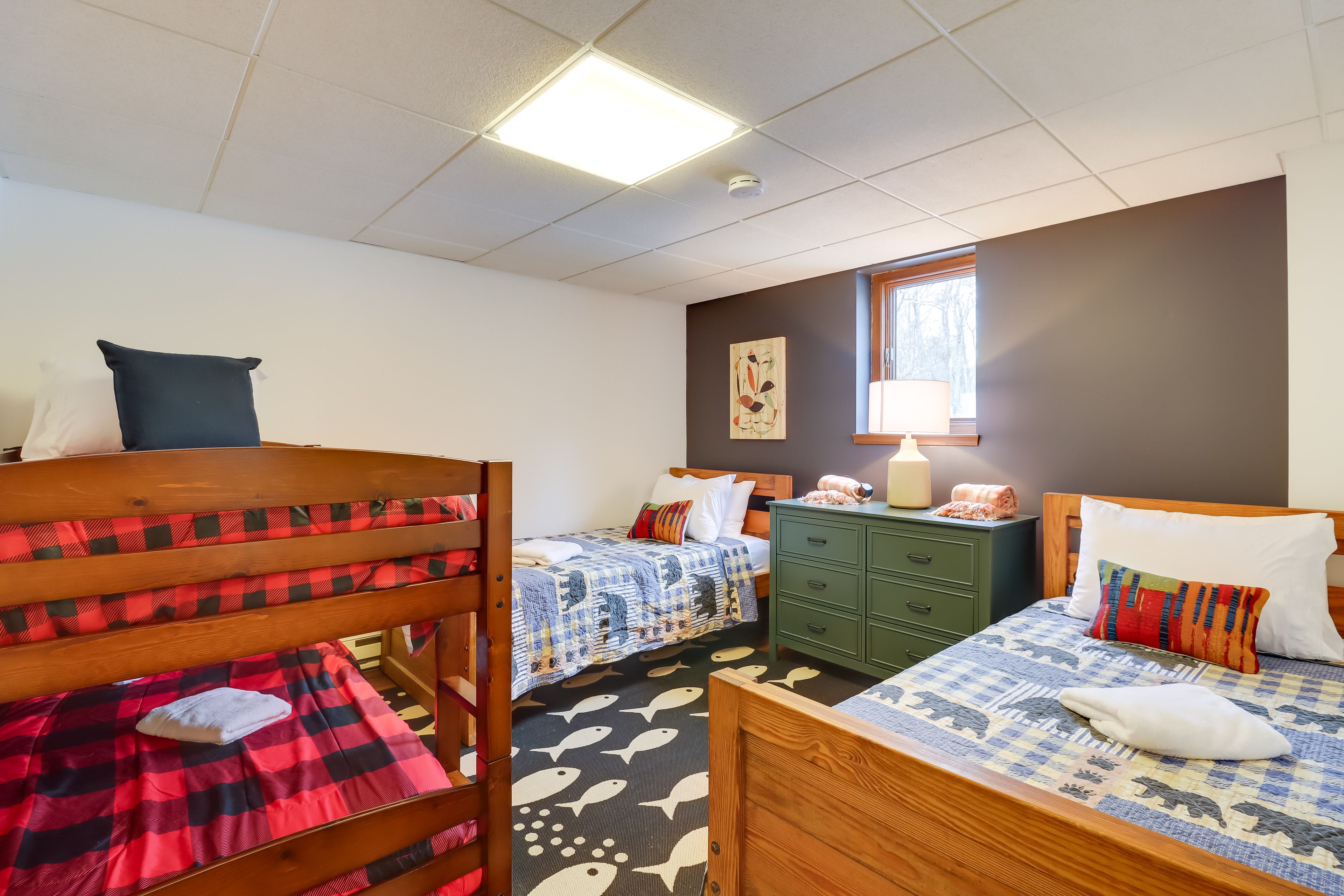 Bedroom 1 | 1st Floor | 2 Twin Beds | Twin Bunk Bed | Linens Provided