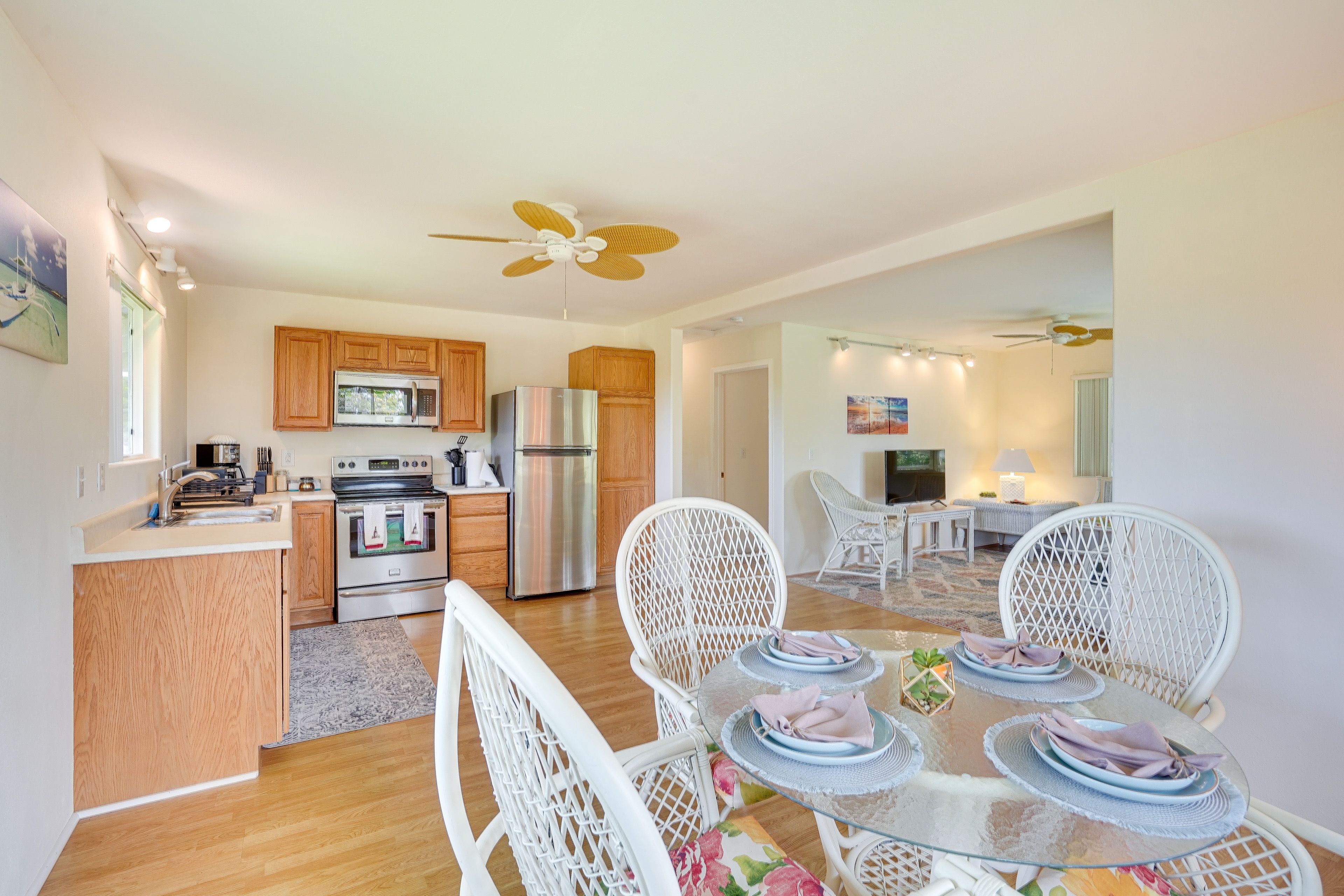 Captain Cook Vacation Rental | 1BR | 1BA | Stairs Required | 769 Sq Ft