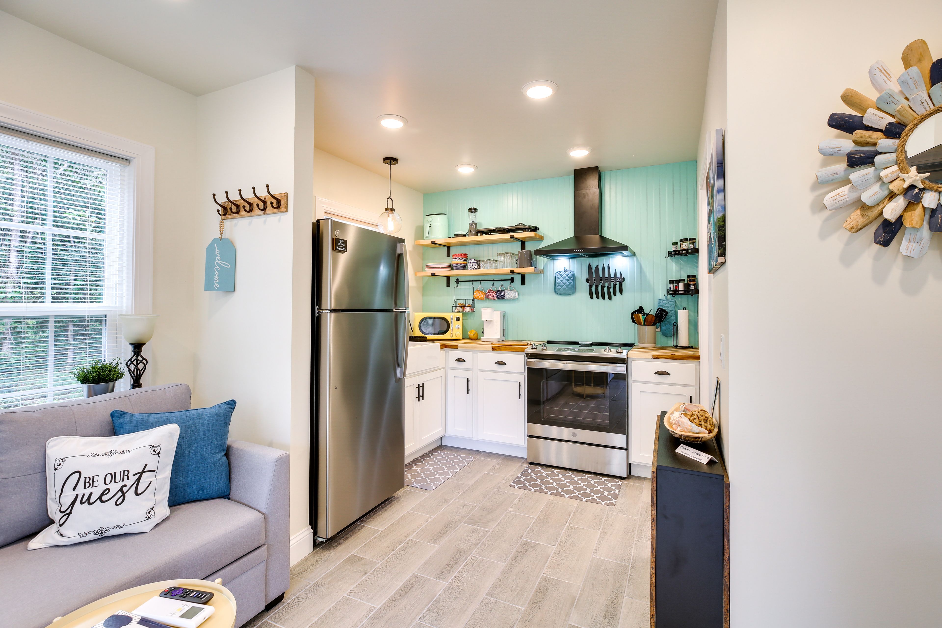 Kitchen | Cooking Basics | Coffee Maker | Paper Towels/Trash Bags Provided