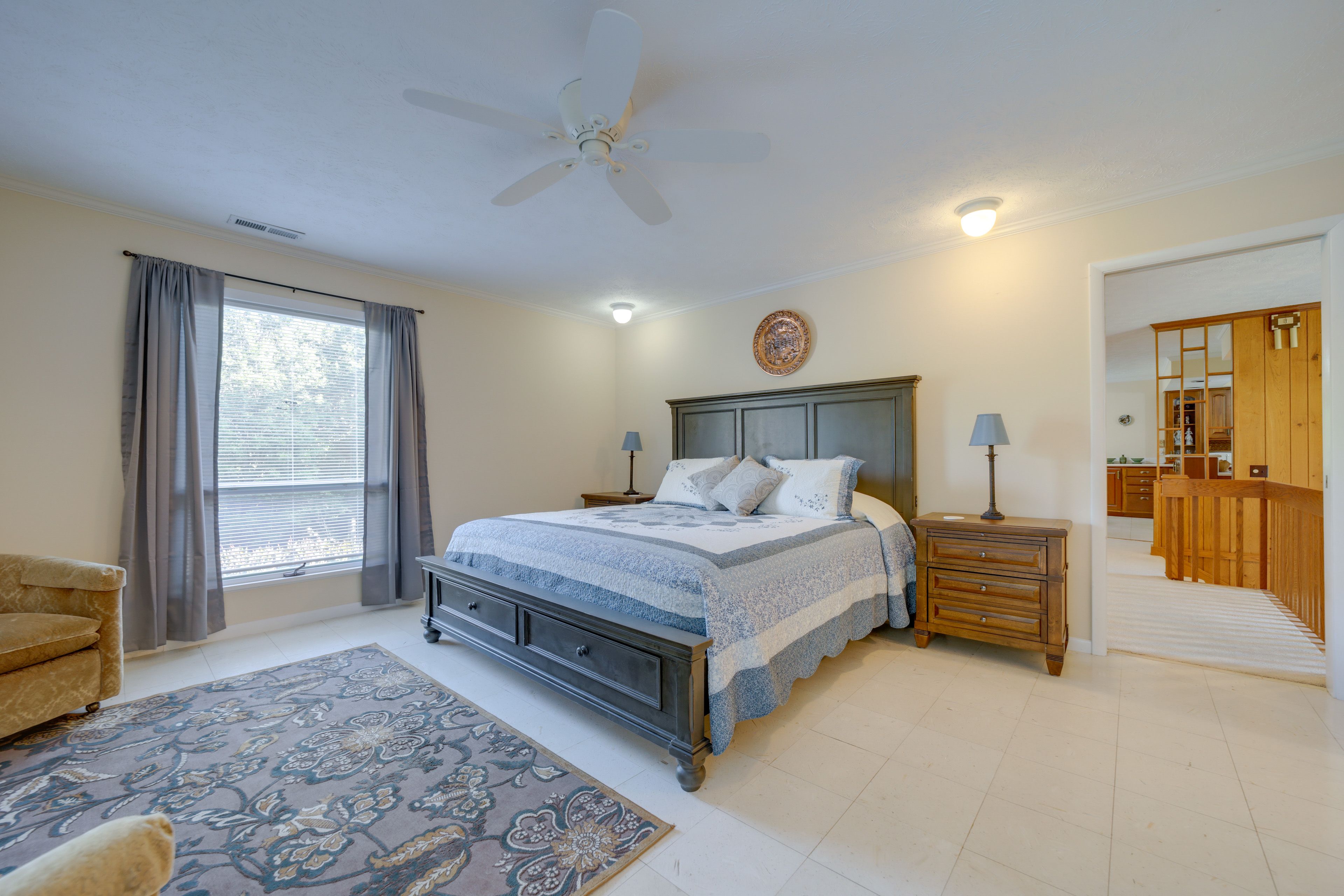 Bedroom 1 | 1st Floor | King Bed | Fireplace | En-Suite Bathroom | Ceiling Fans