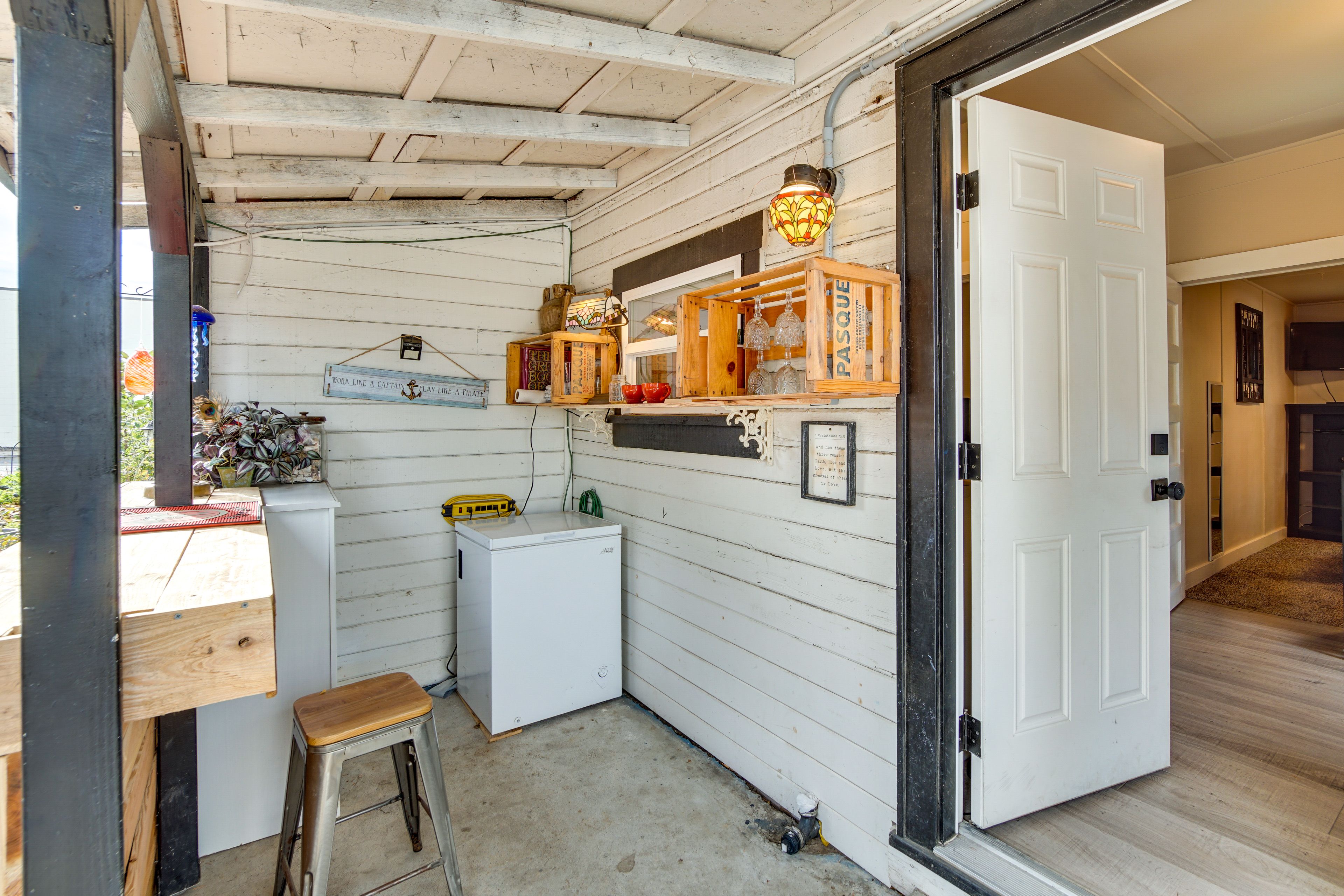 Outdoor Kitchen/Bar