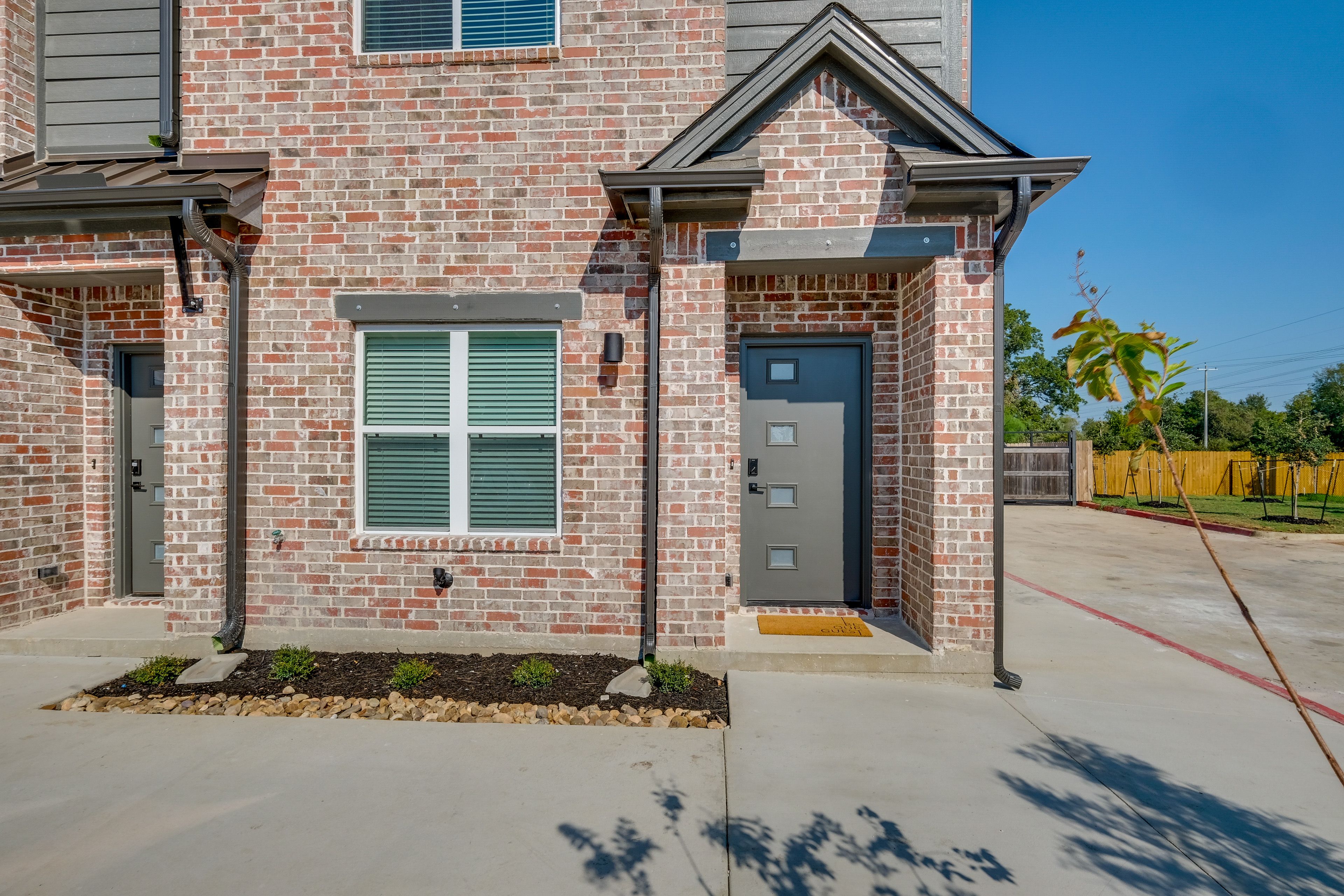 Condo Exterior | Unit Access