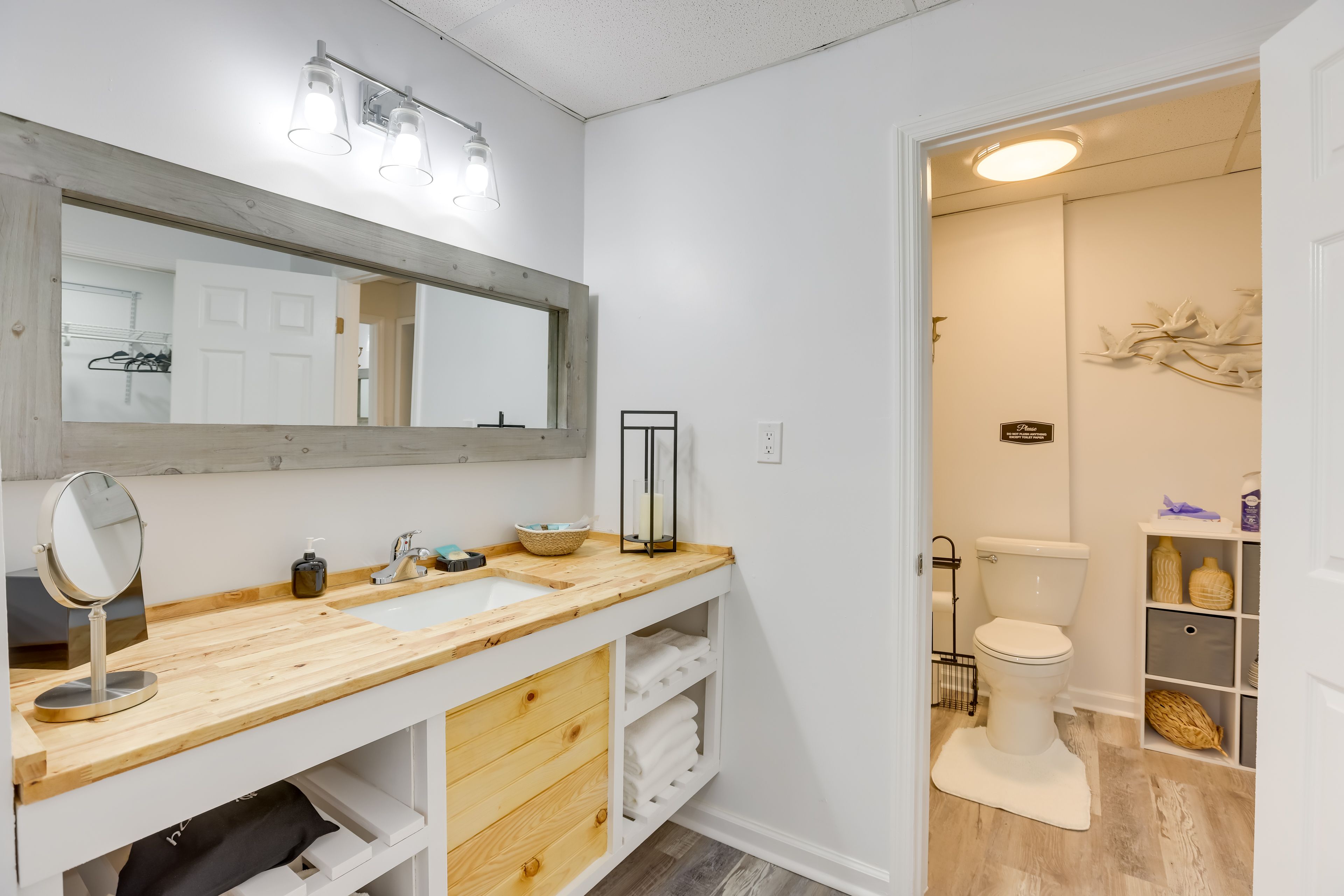 Full Bathroom | Walk-In Shower | Complimentary Toiletries | Towels Provided
