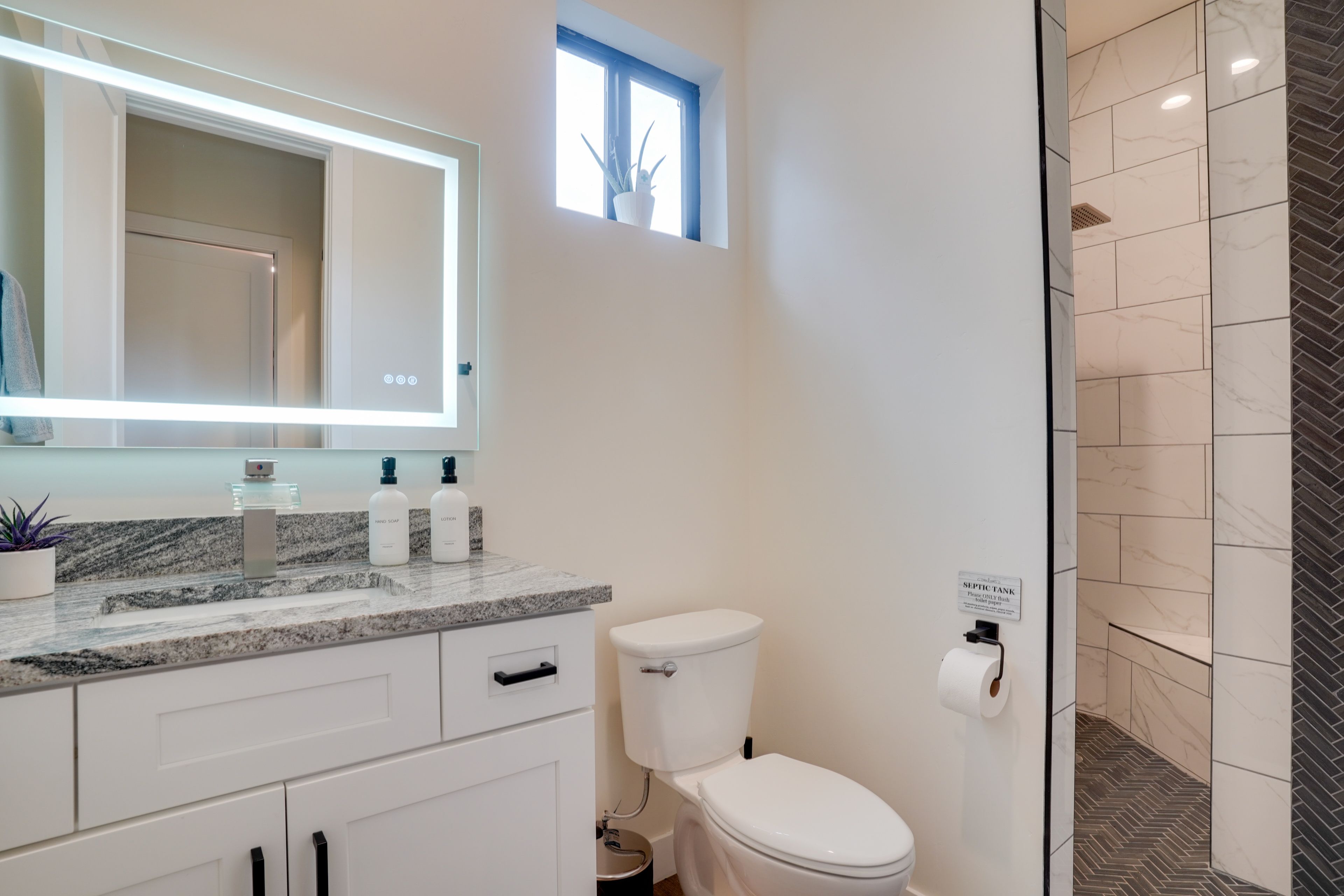Full Bathroom | Walk-In Shower | Complimentary Toiletries | Hair Dryer | Sauna