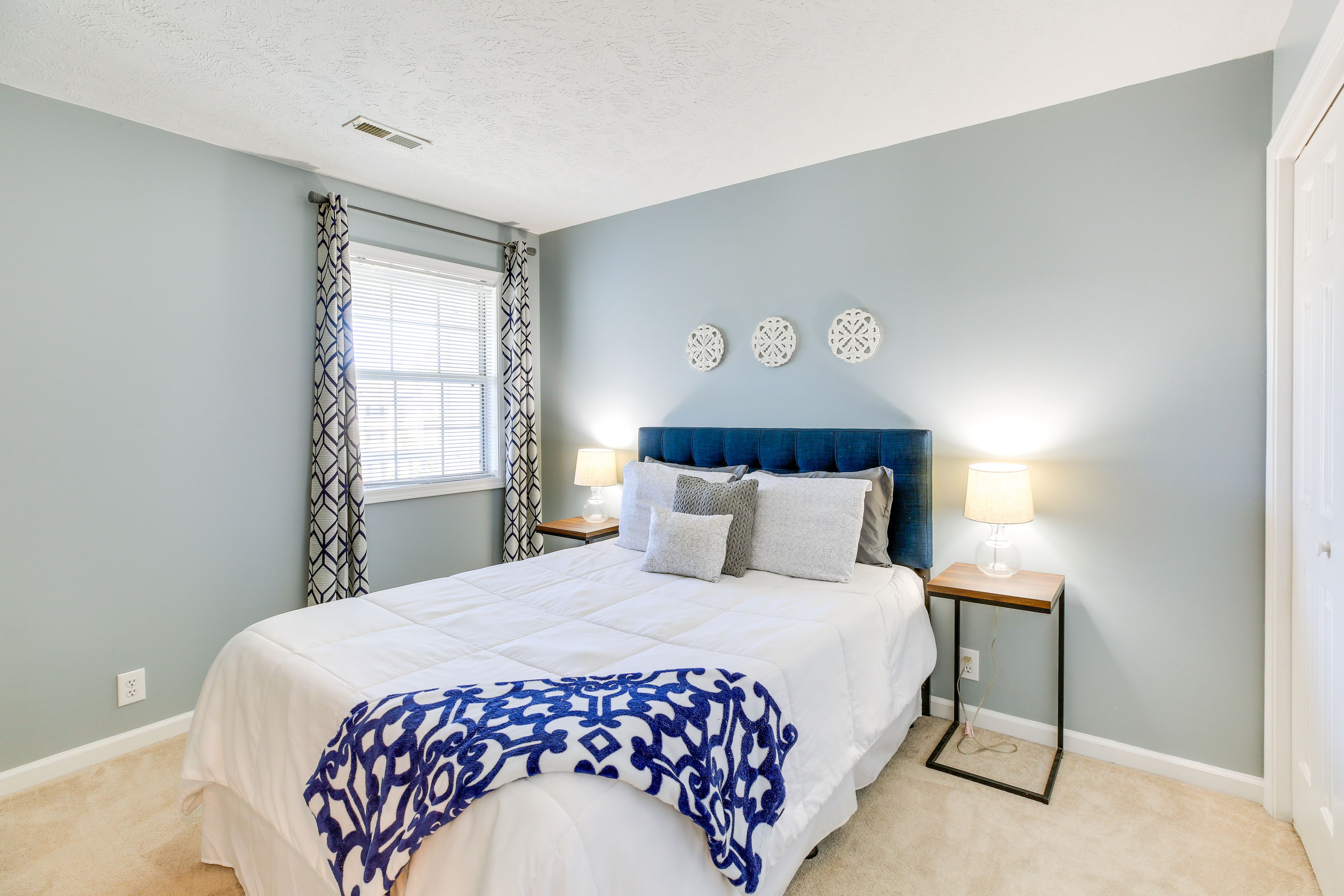 Bedroom 1 | Queen Bed | Linens Provided