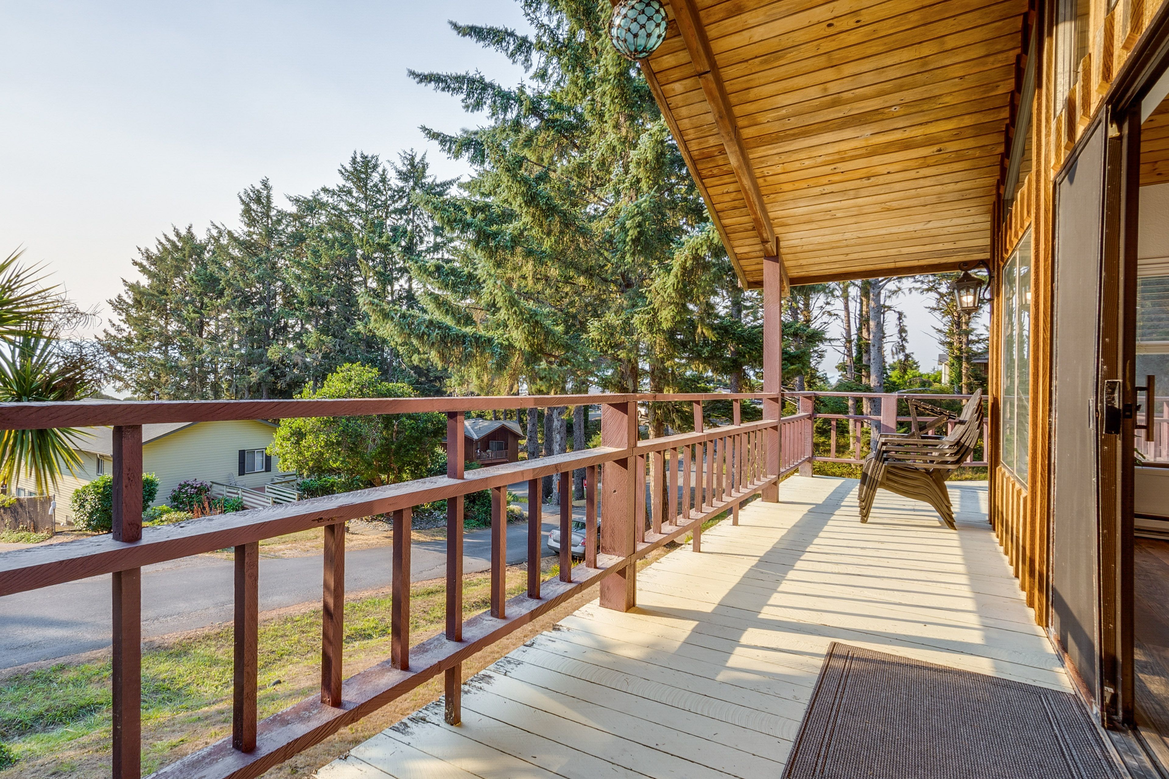 Wraparound Deck