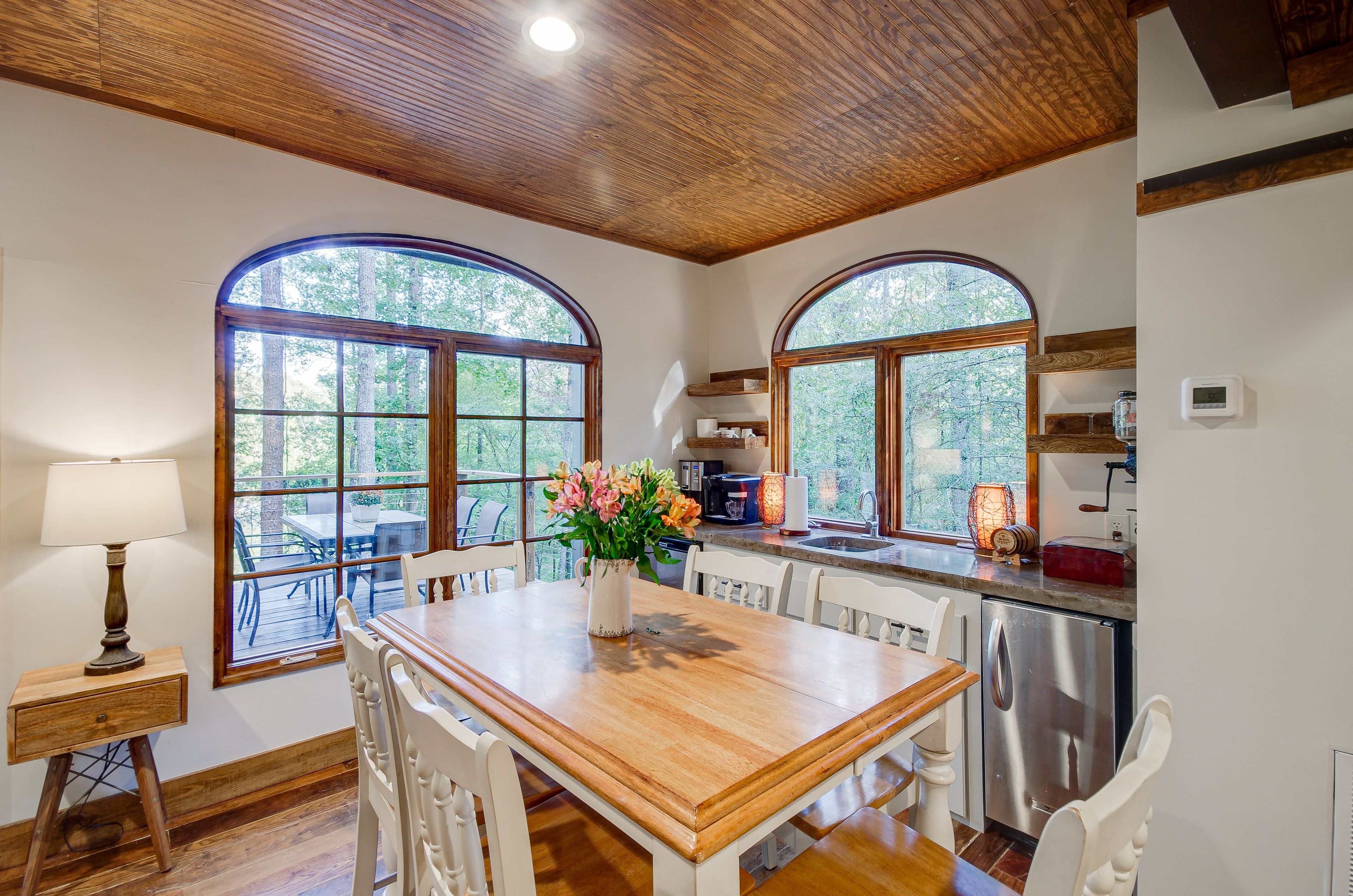 Dining Area | Dining Table | Dishware/Flatware