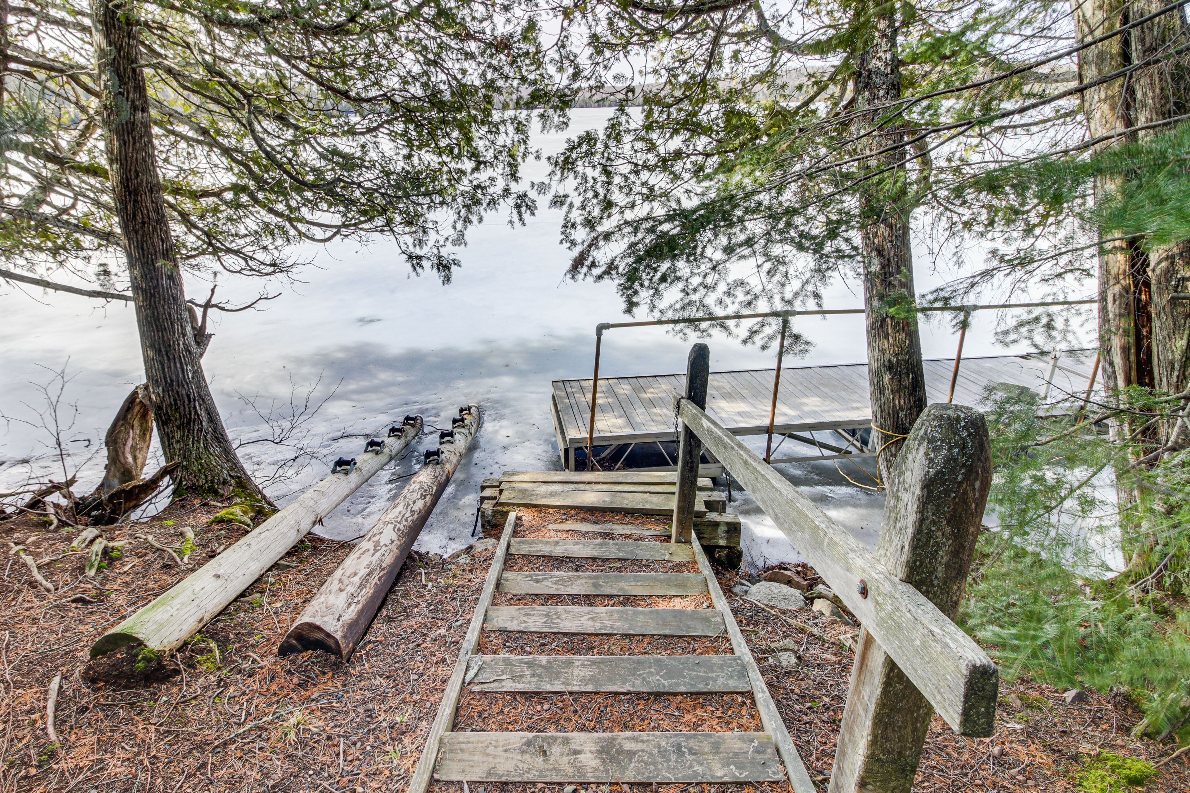 Private Dock | Lake Access