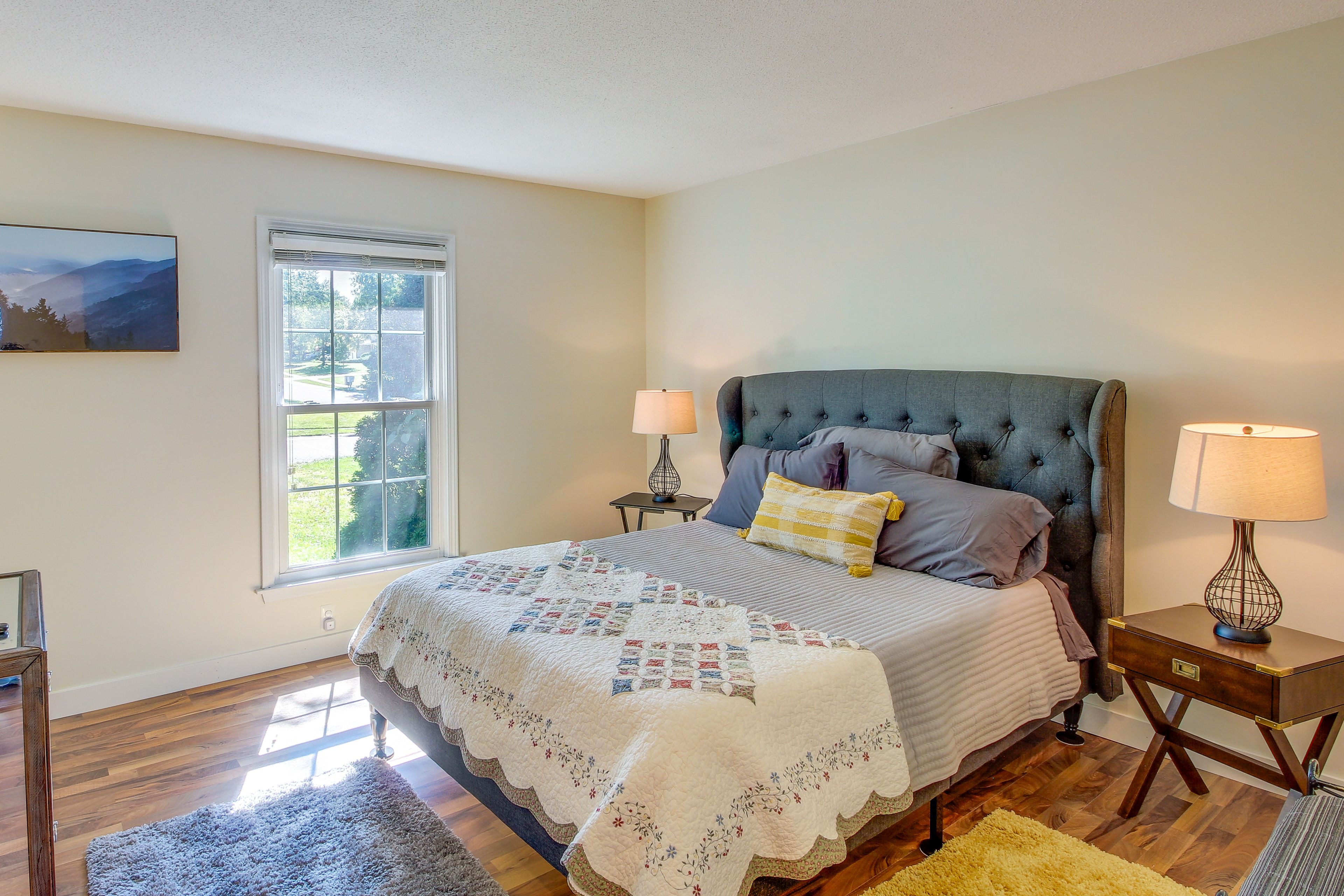 Bedroom 2 | Queen Bed | Linens Provided