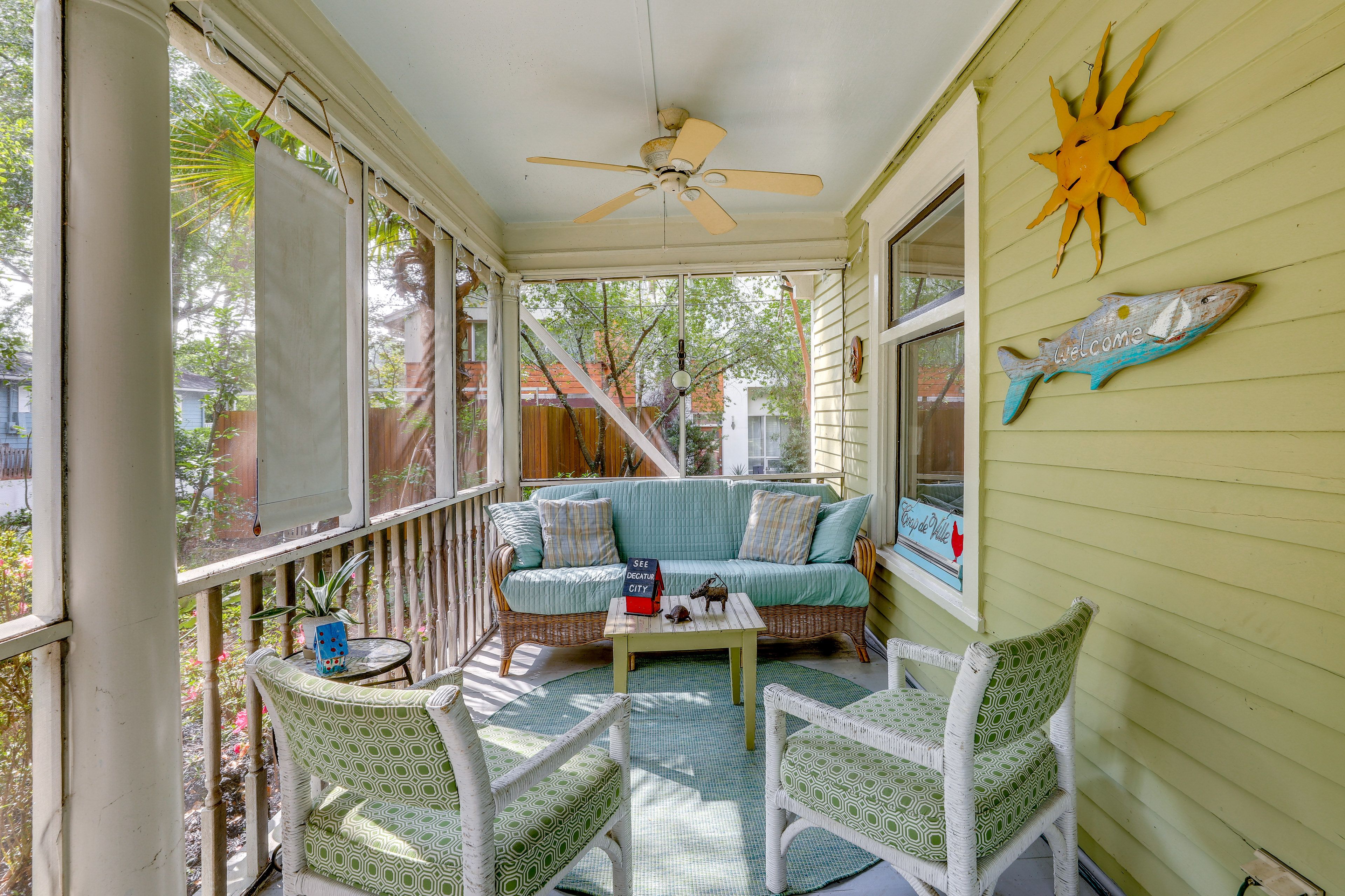 Private Screened Porch