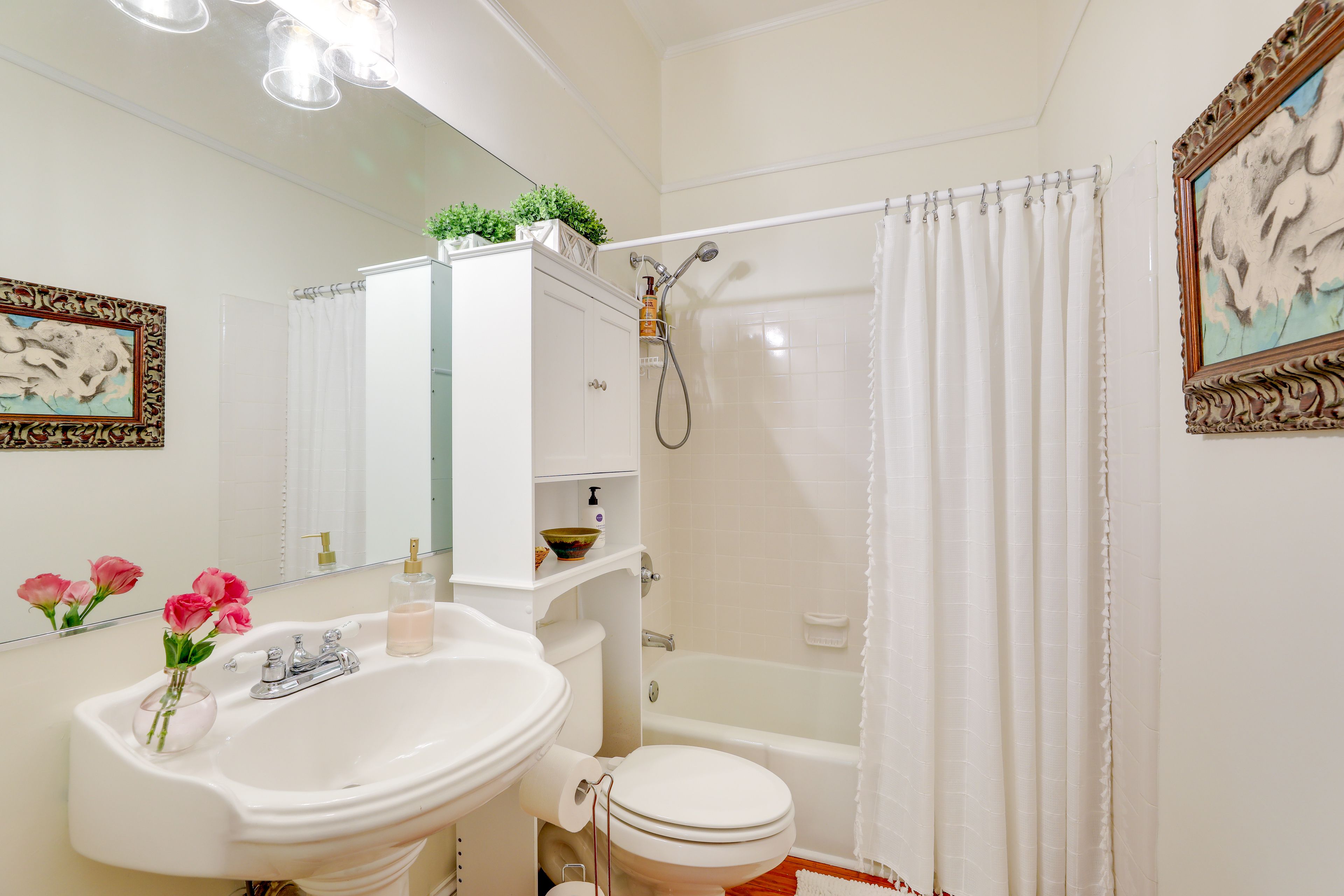 Bathroom | Towels Provided