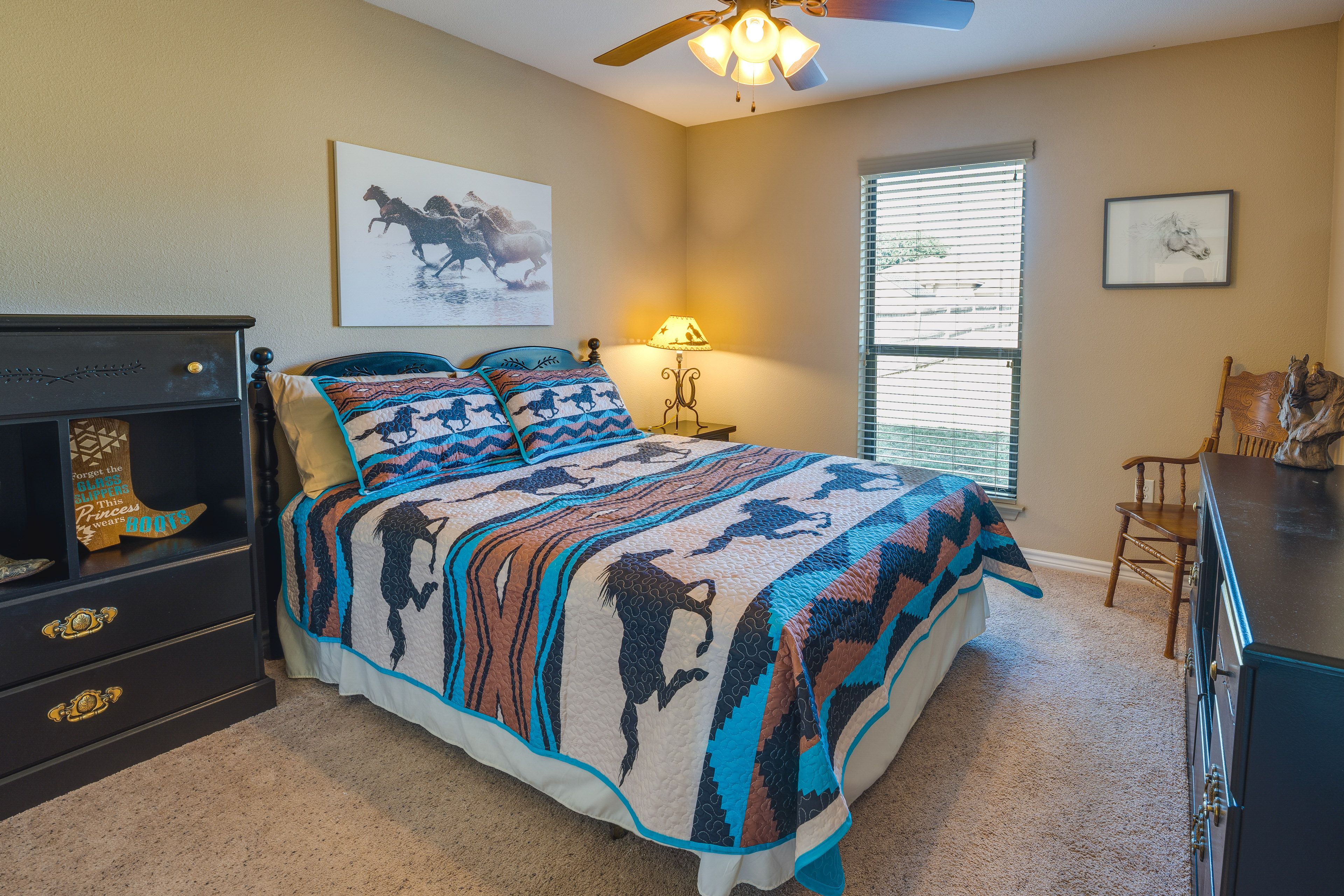 Bedroom 1 | Queen Bed | Linens Provided