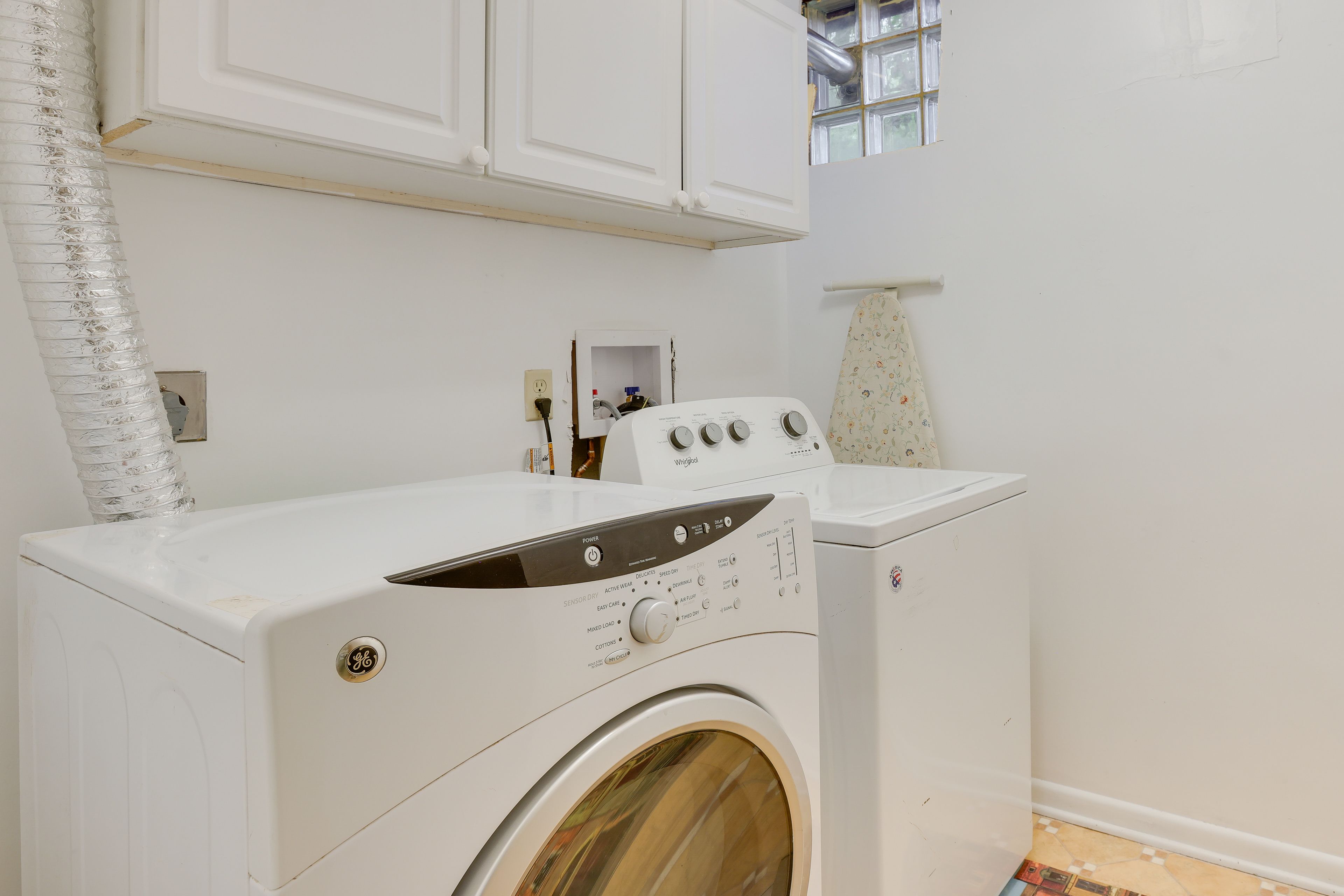 Washer + Dryer