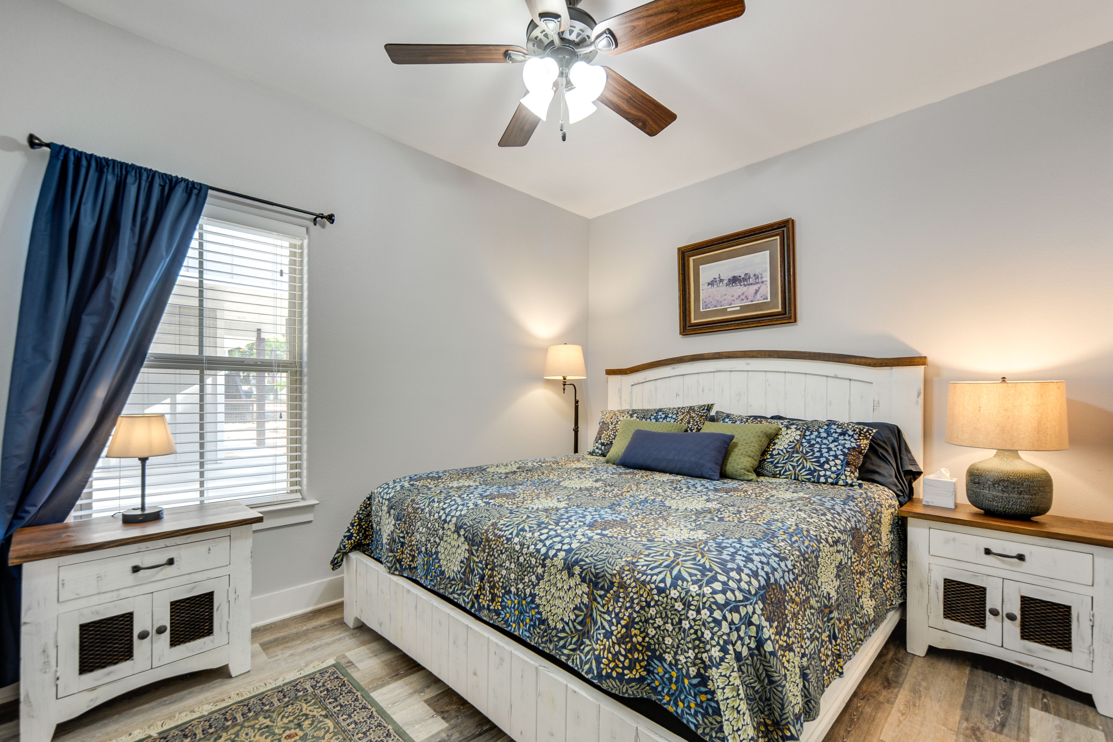 Bedroom 1 | King Bed