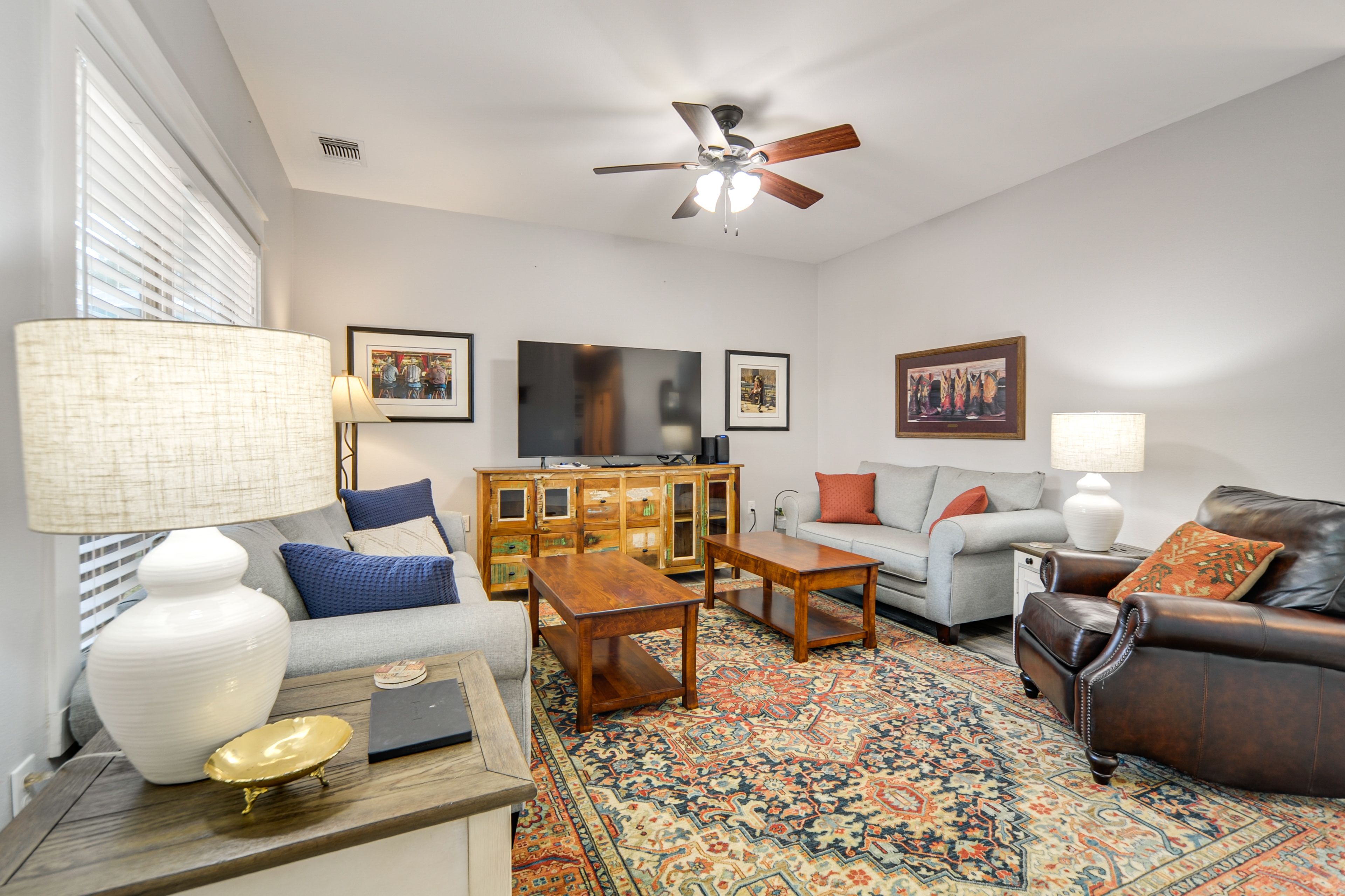 Fredericksburg Vacation Rental | 2BR | 2BA | 1,600 Sq Ft | 1 Step to Access