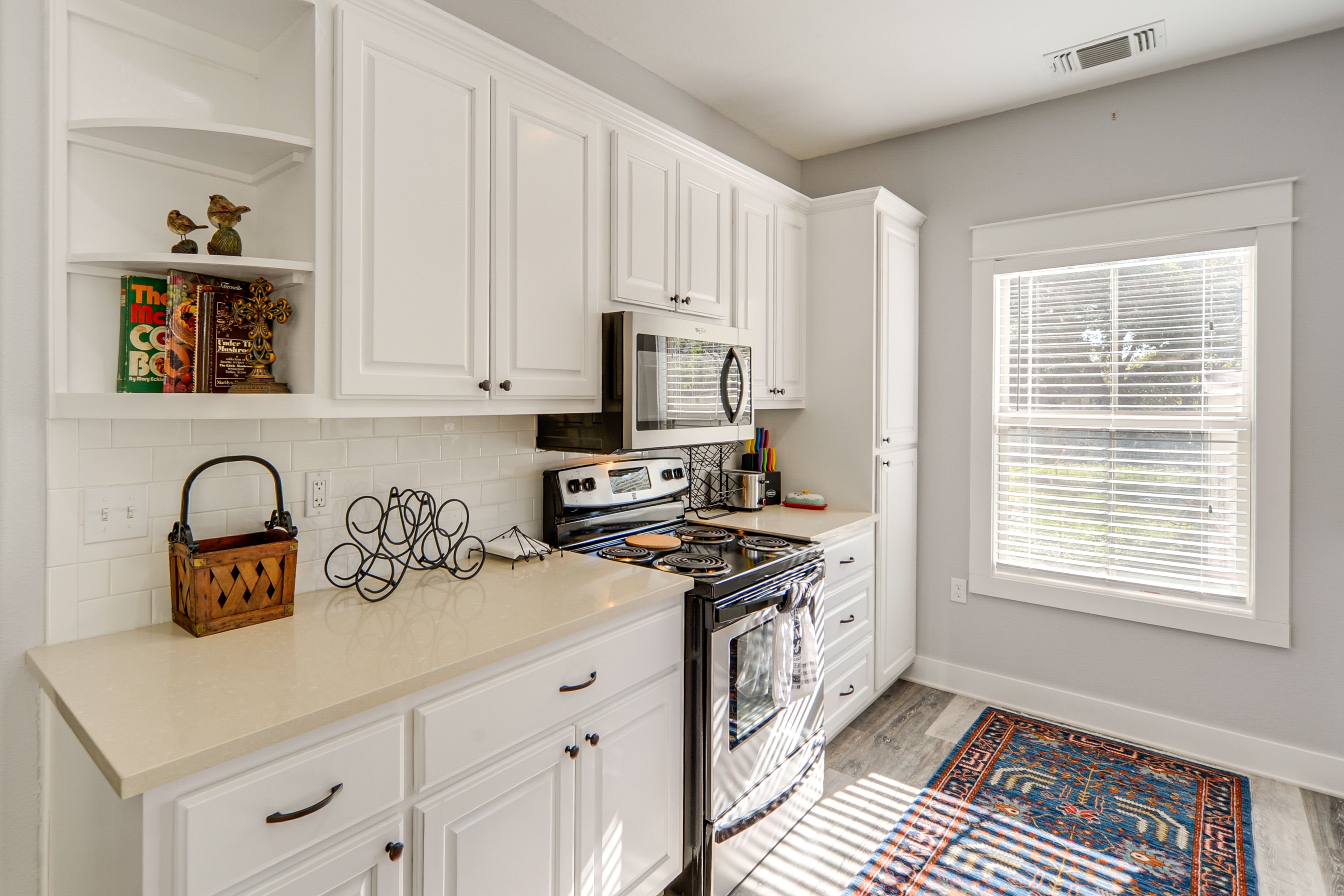 Kitchen | Keurig Coffee Maker | Dishwasher | Cooking Basics