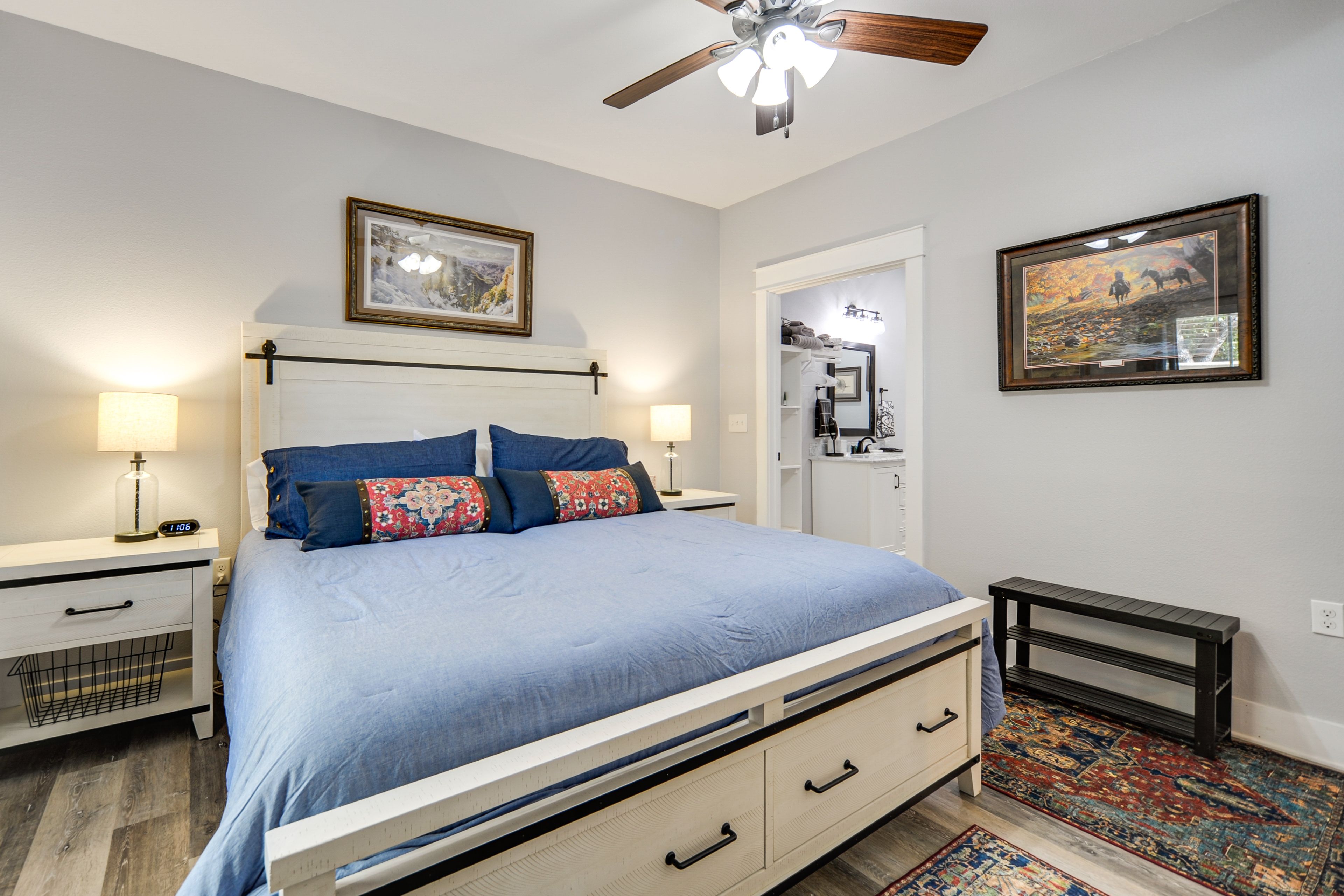 Bedroom 2 | King Bed