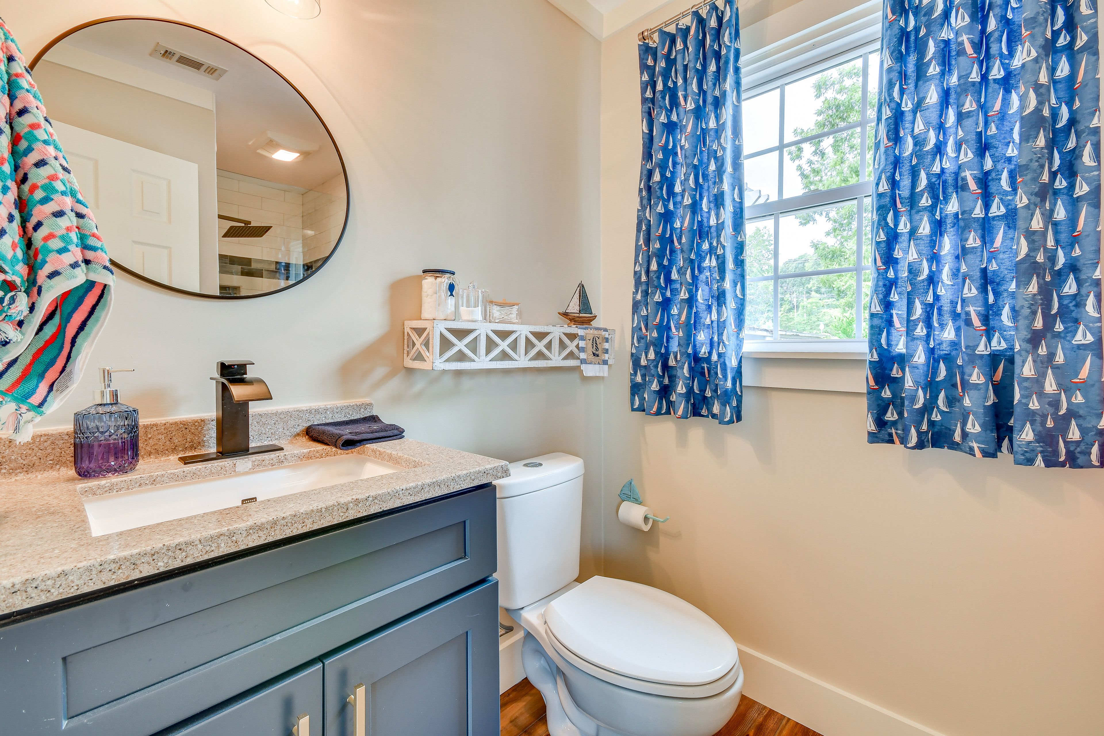 En-Suite Bathroom | Grab Rail in Shower