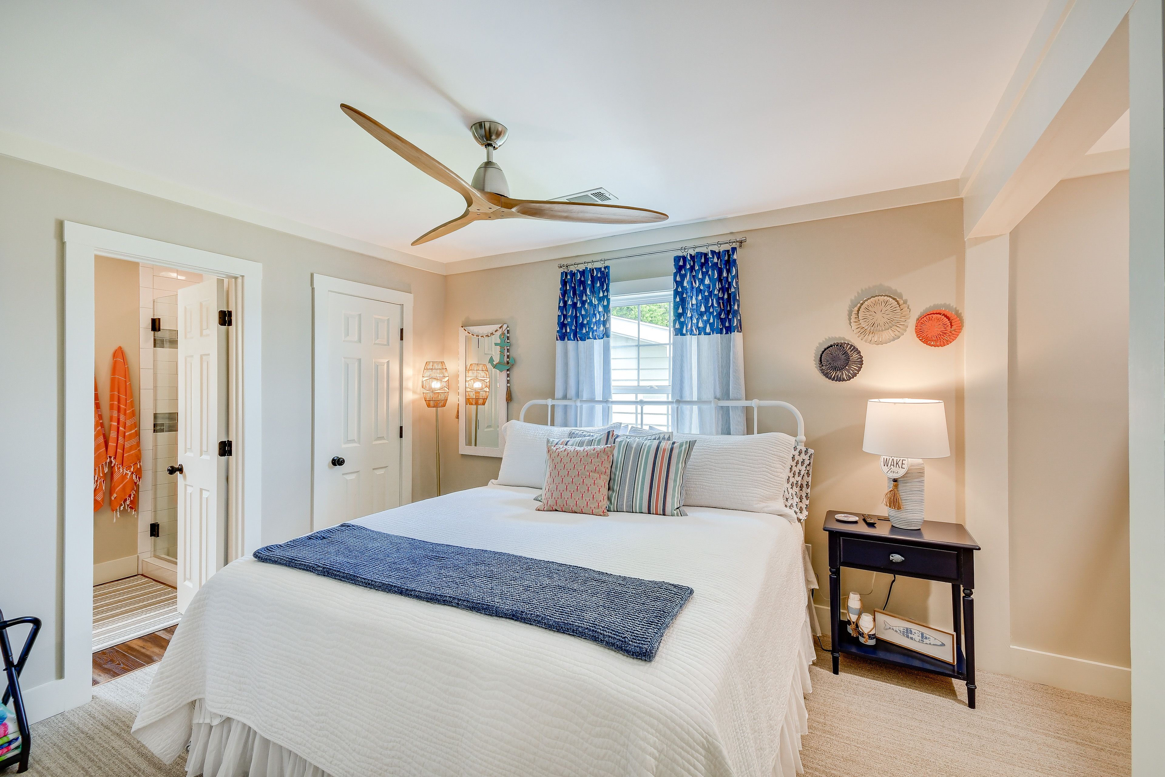Bedroom 2 | King Bed | Twin Bunk Bed | Smart TV w/ Hulu & Netflix