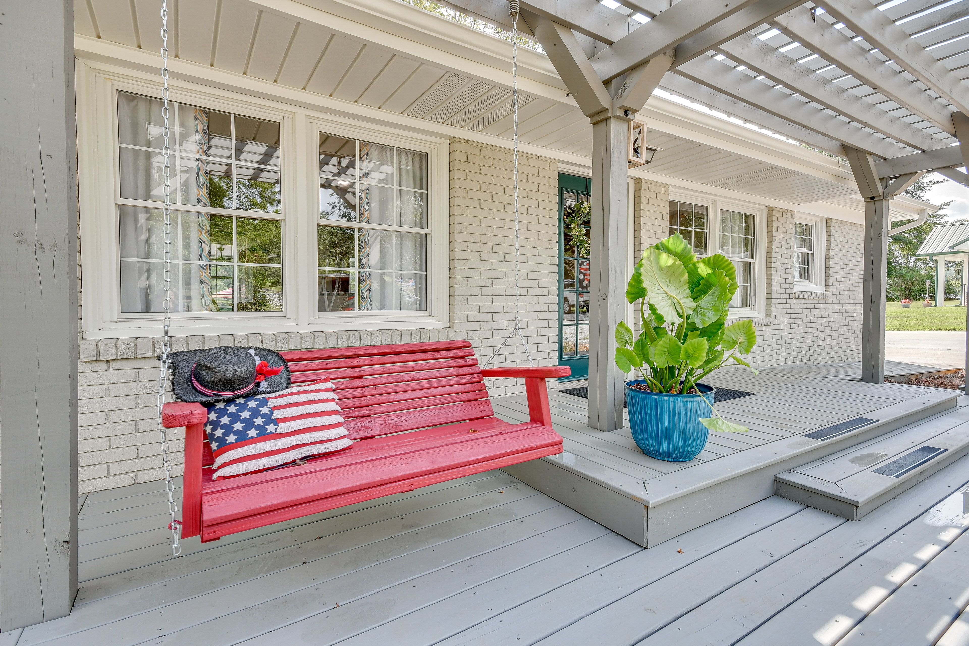 Front Porch | Porch Swing