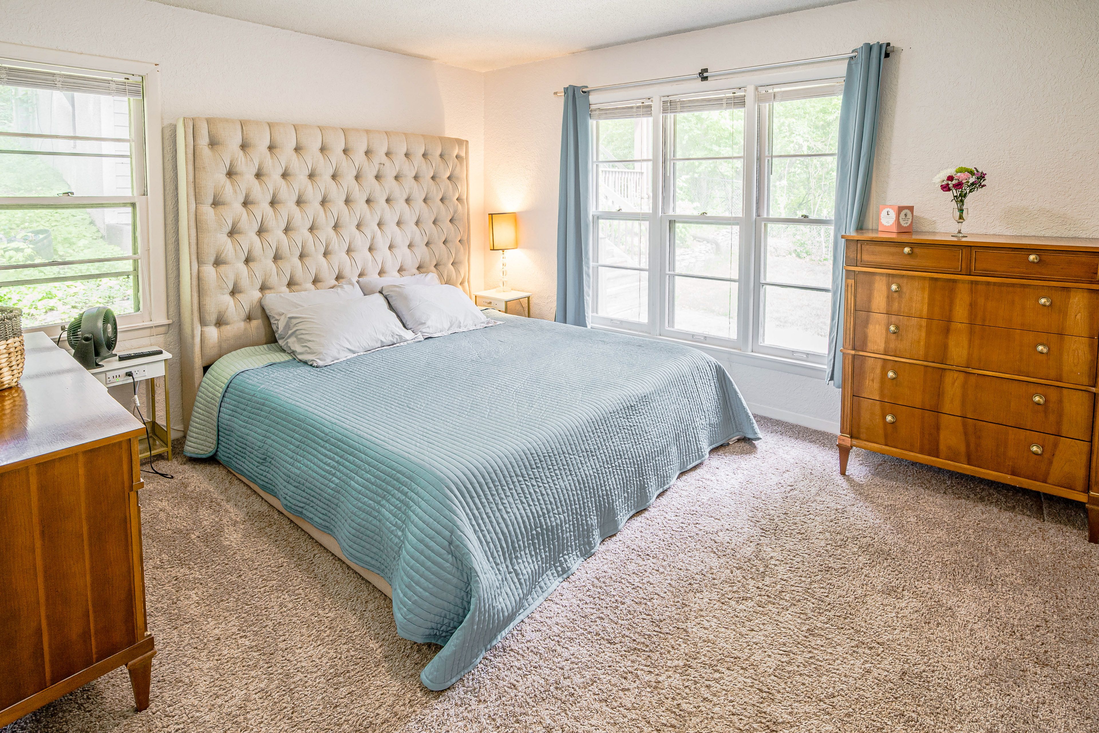 Bedroom 1 | Main Floor | King Bed | Linens Provided