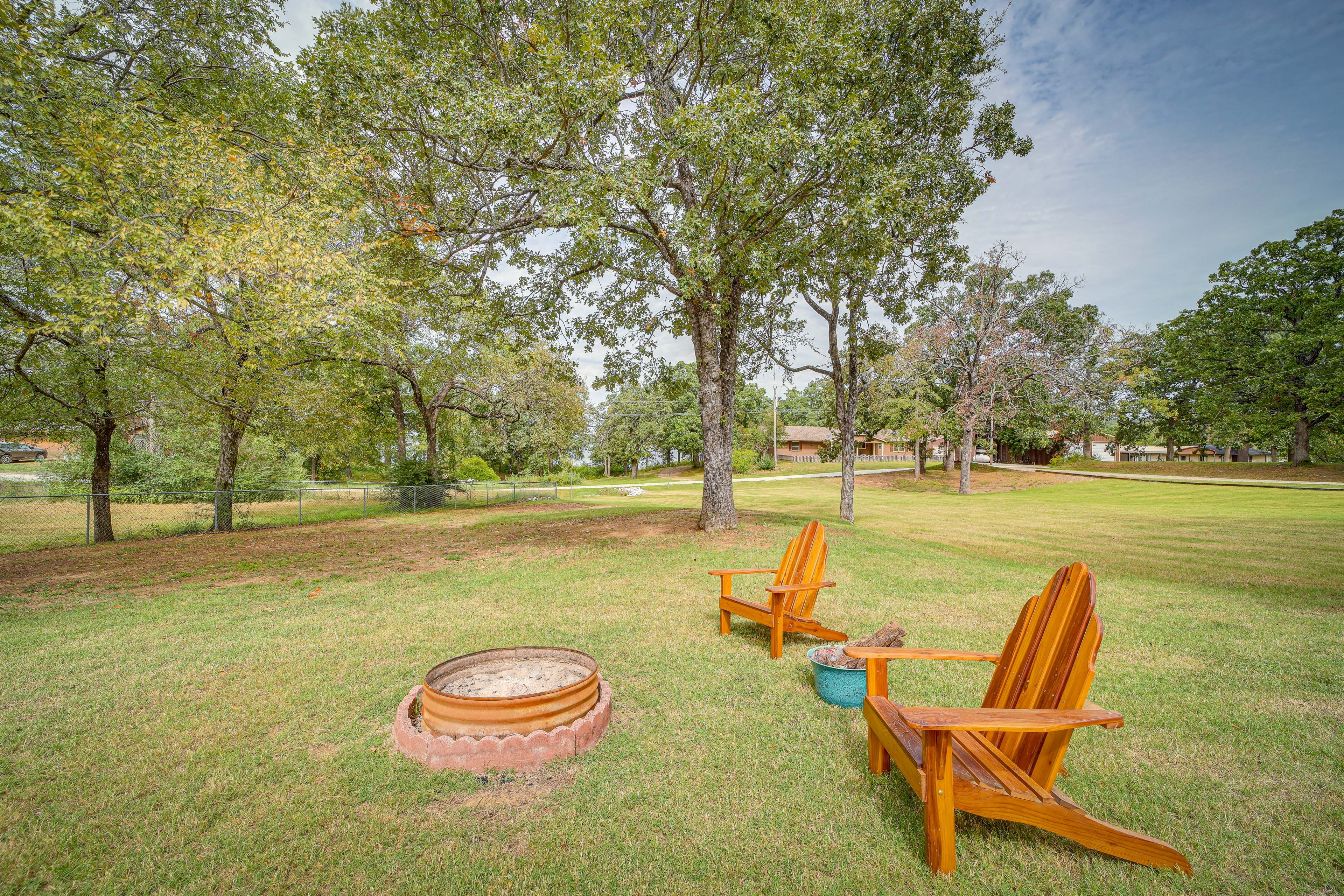 Fire Pit (Wood Provided)