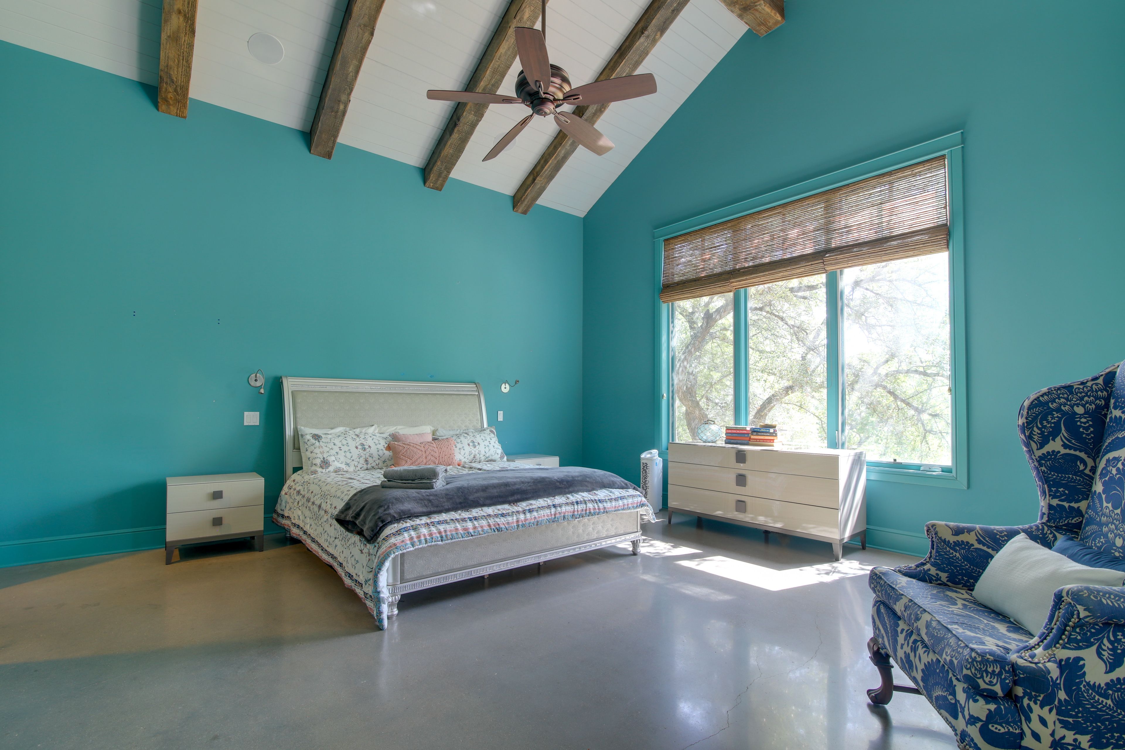 Bedroom 1 | 1st Floor | King Bed | Pack 'n Play Available