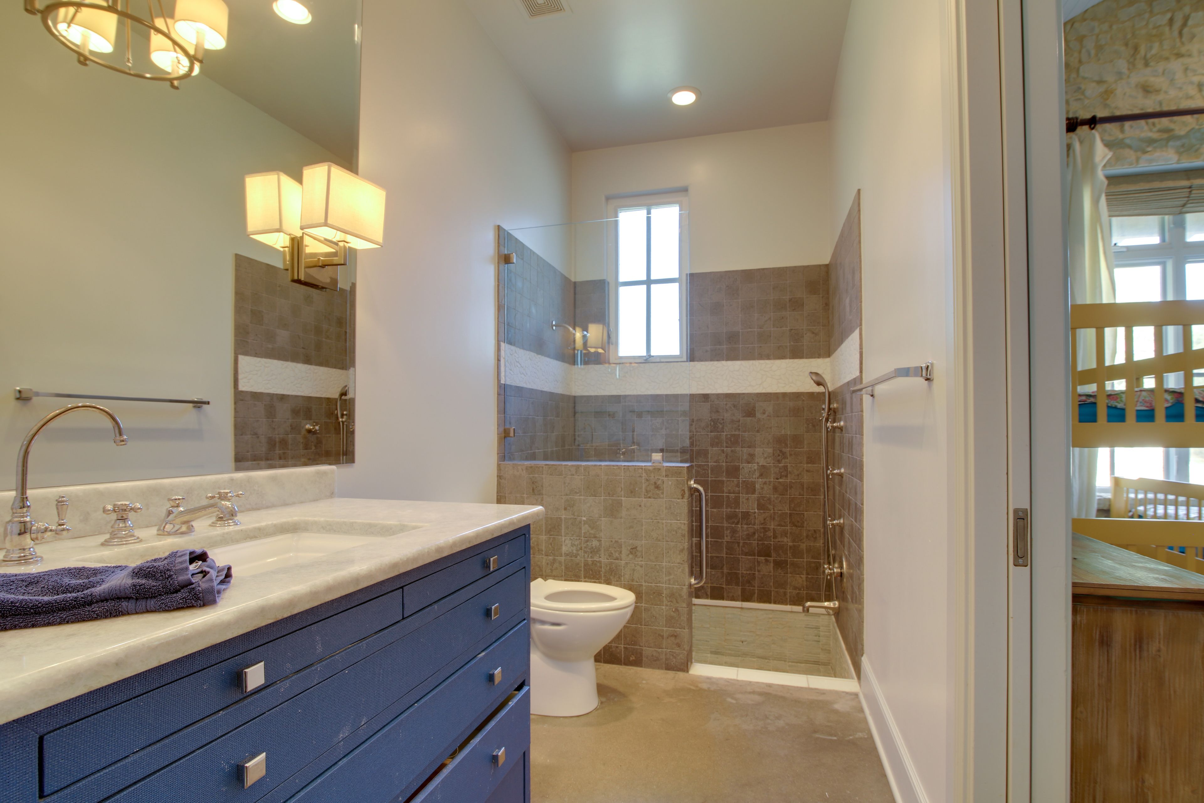 En-Suite Bathroom