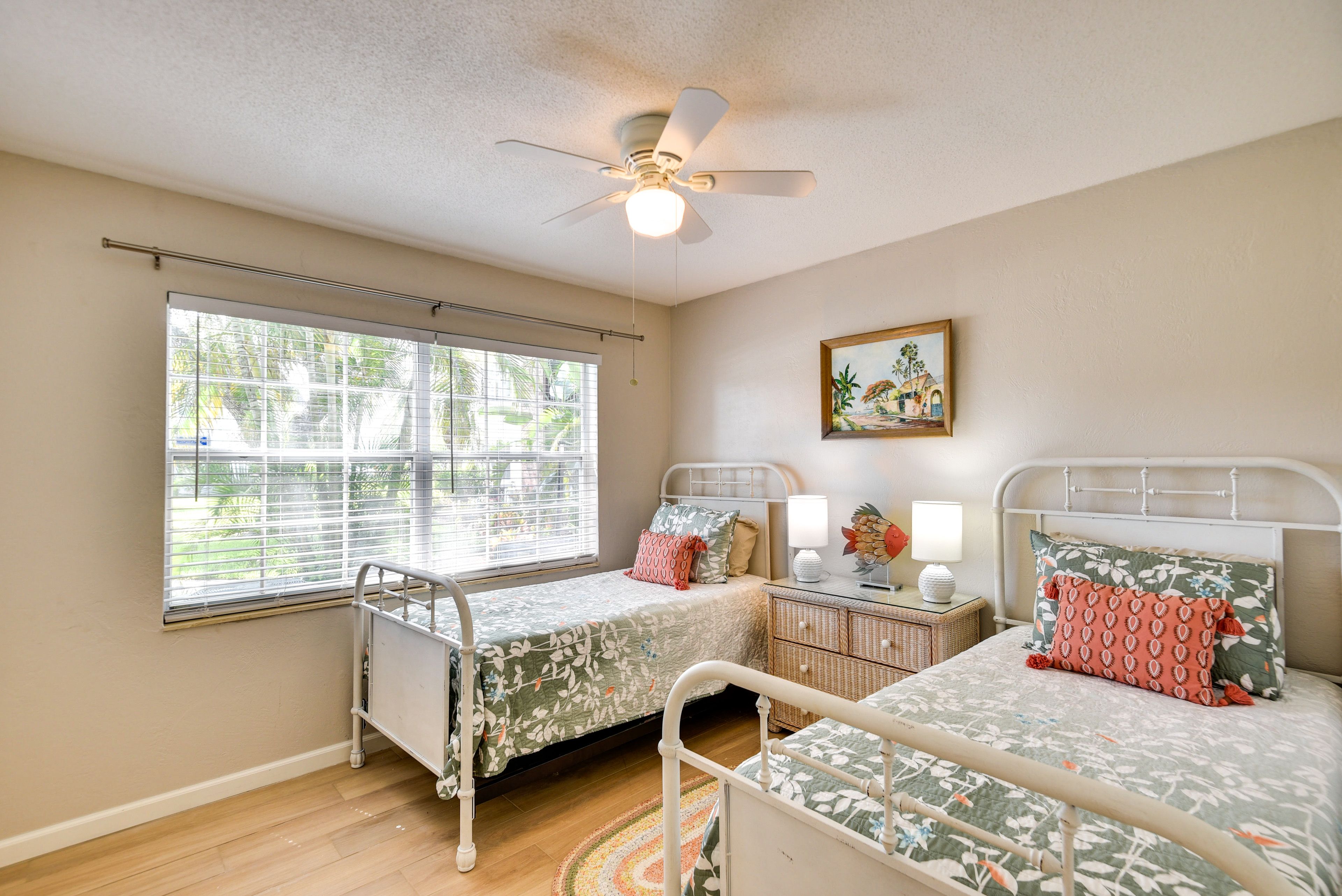 Bedroom 2 | 2 Twin Beds | Smart TV | Walk-In Closets
