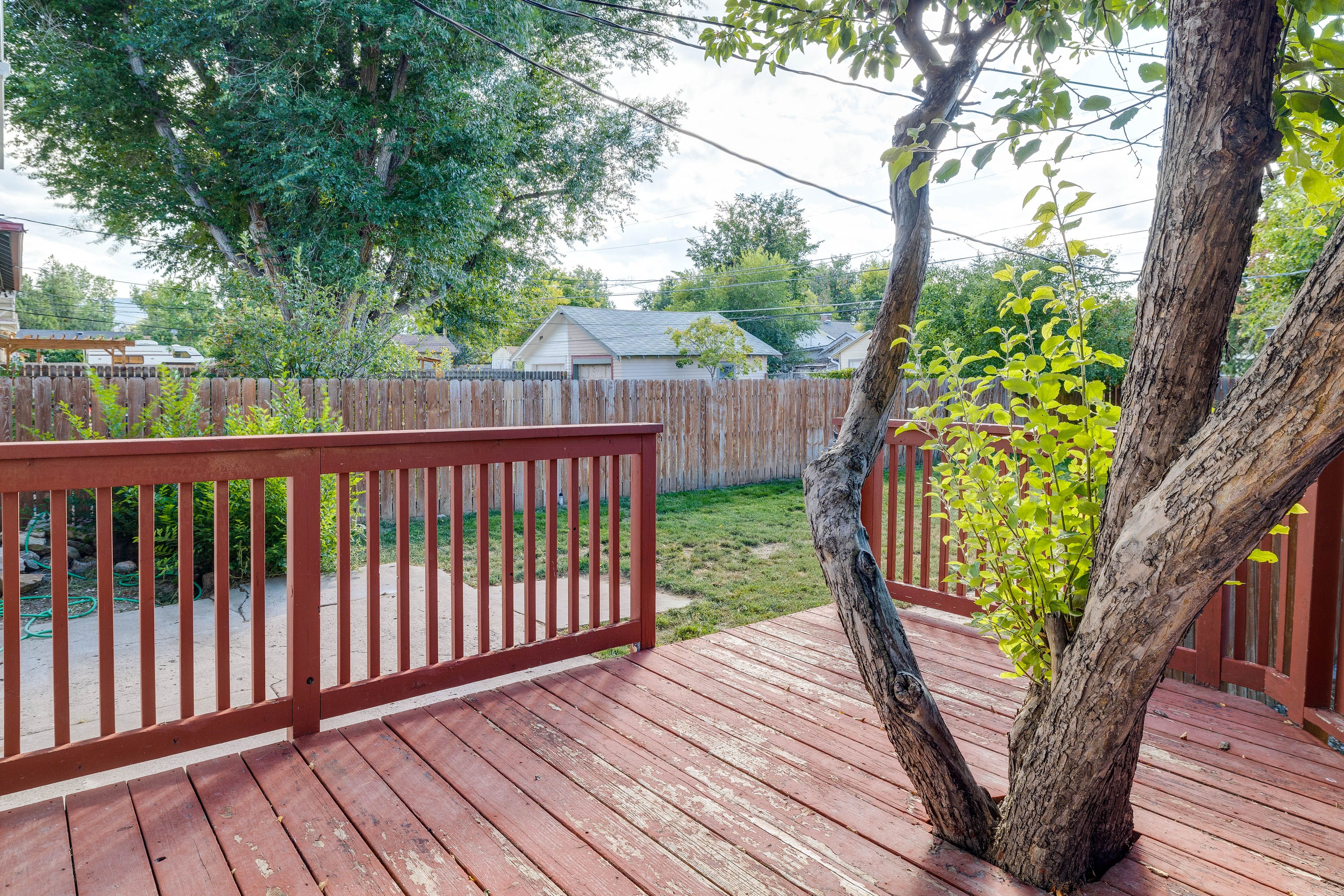 Deck | Fenced Yard