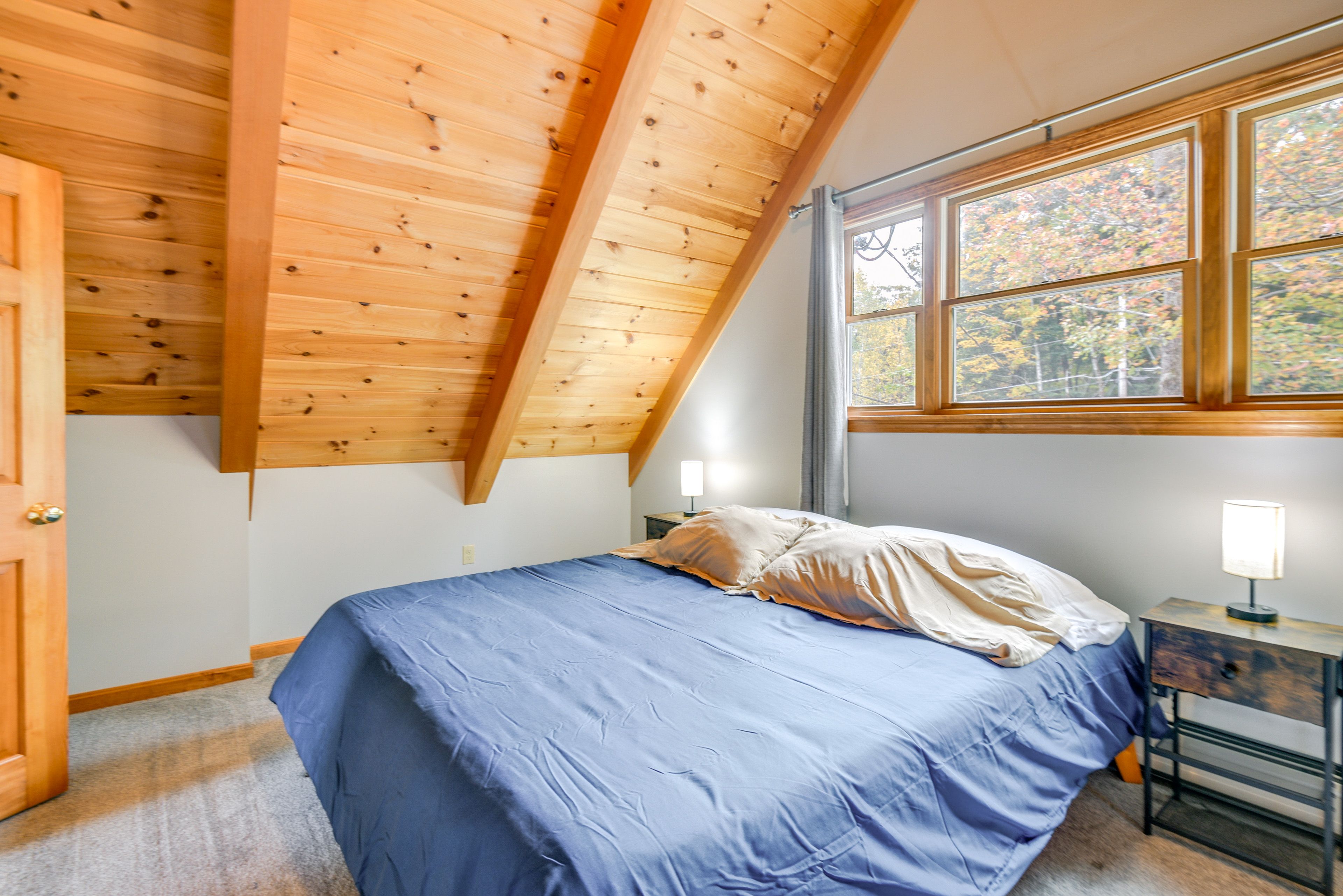 Bedroom 3 | King Bed | 2nd Floor