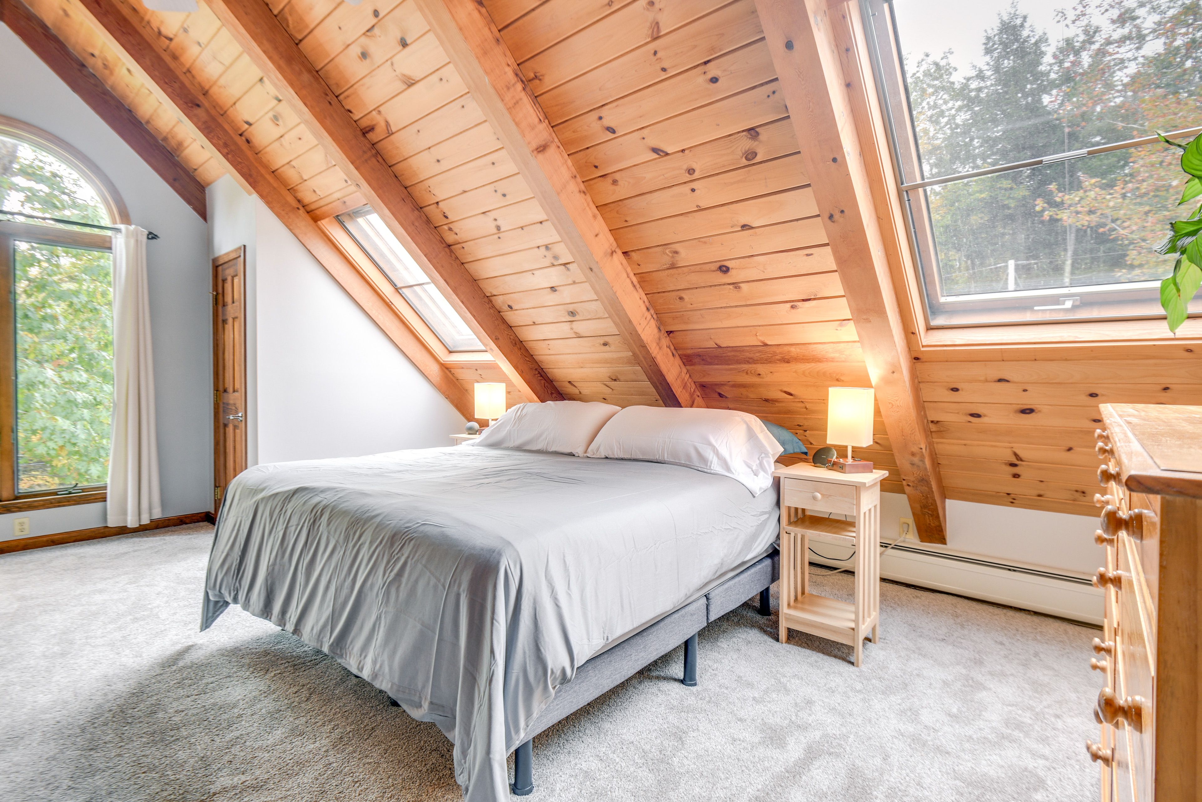Bedroom 1 | King Bed | 2nd Floor