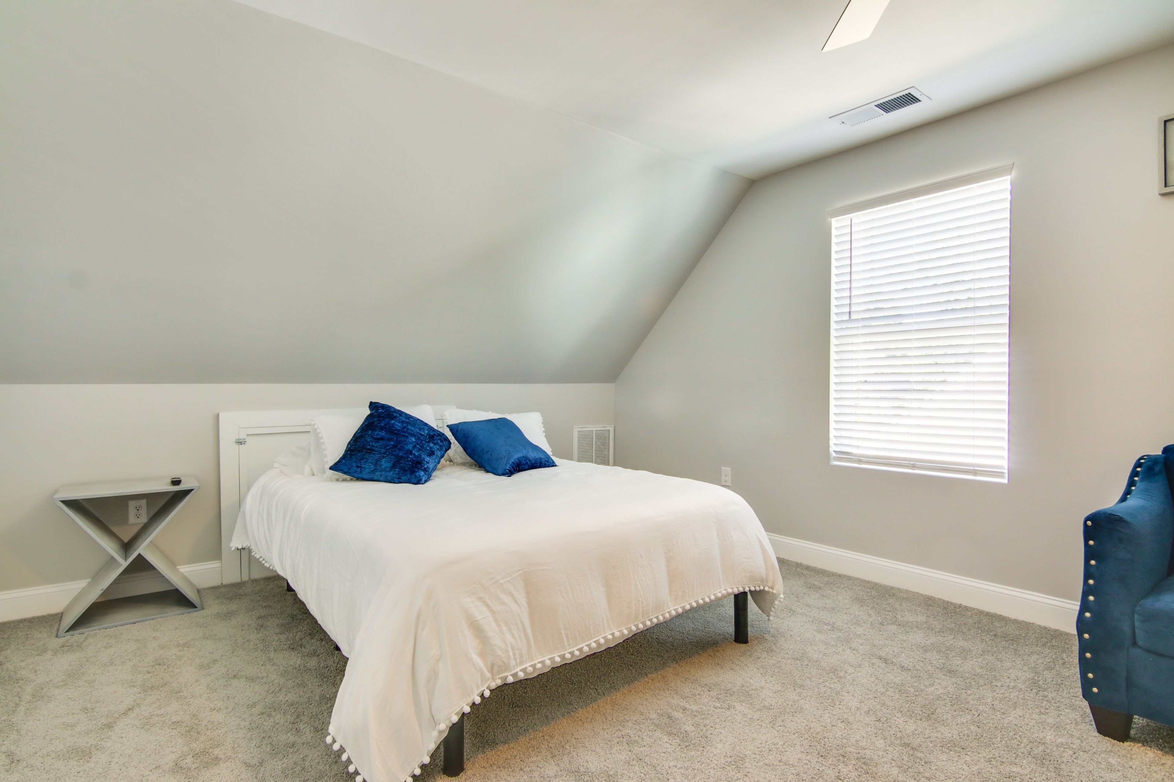 Bedroom 2 | Queen Bed | 2nd Floor