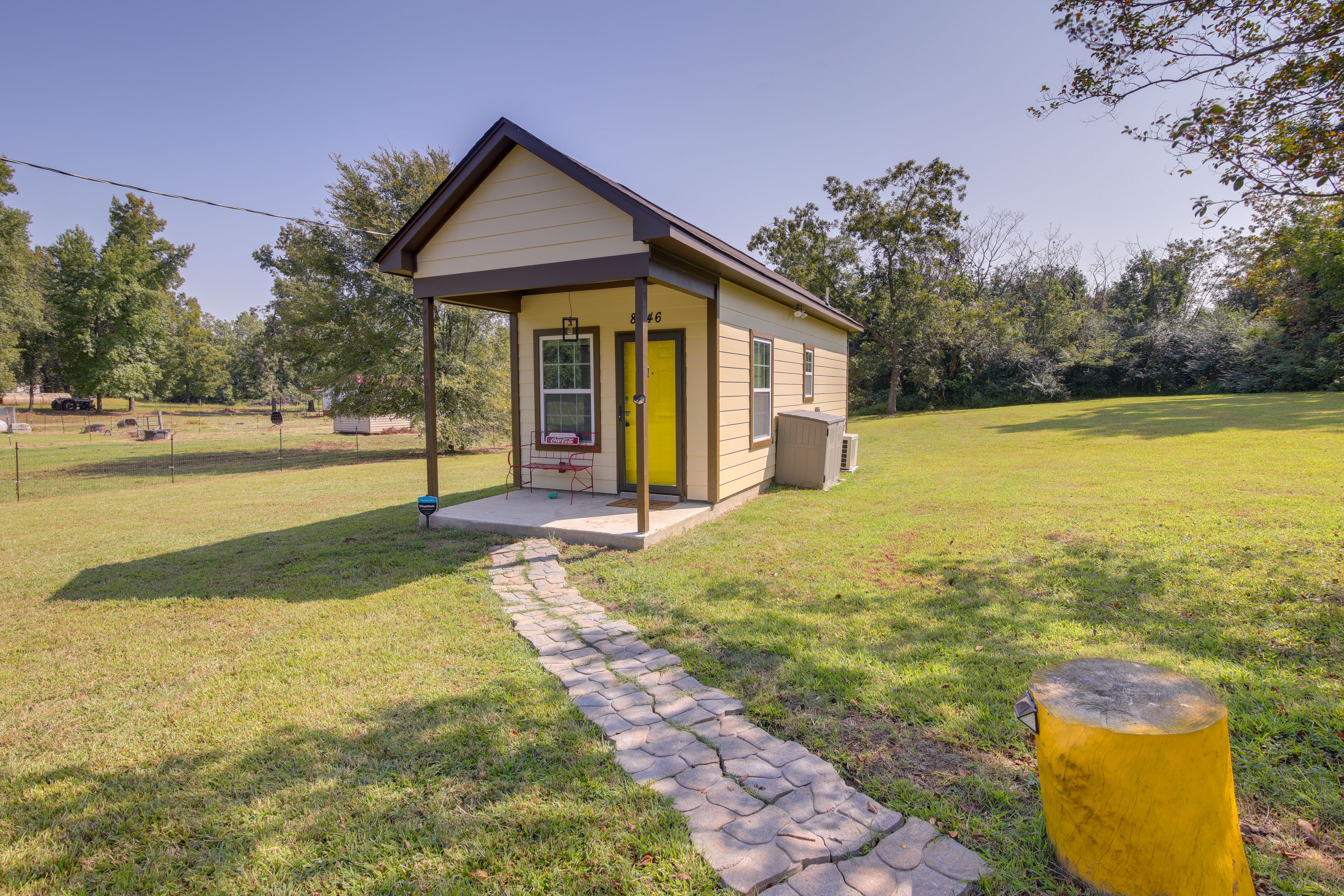 Parking | Shared Driveway (2 Vehicles) | Long-Term Tenant On-Site (Main House)