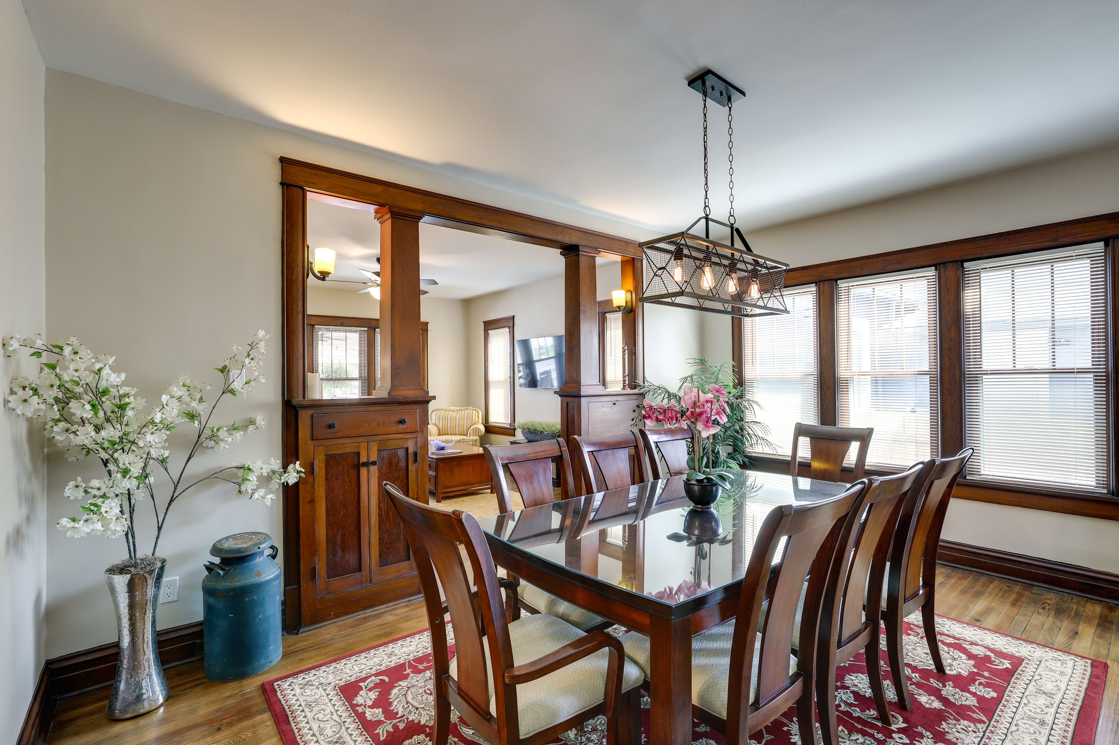 Dining Area | Dining Table | Dishware/Flatware