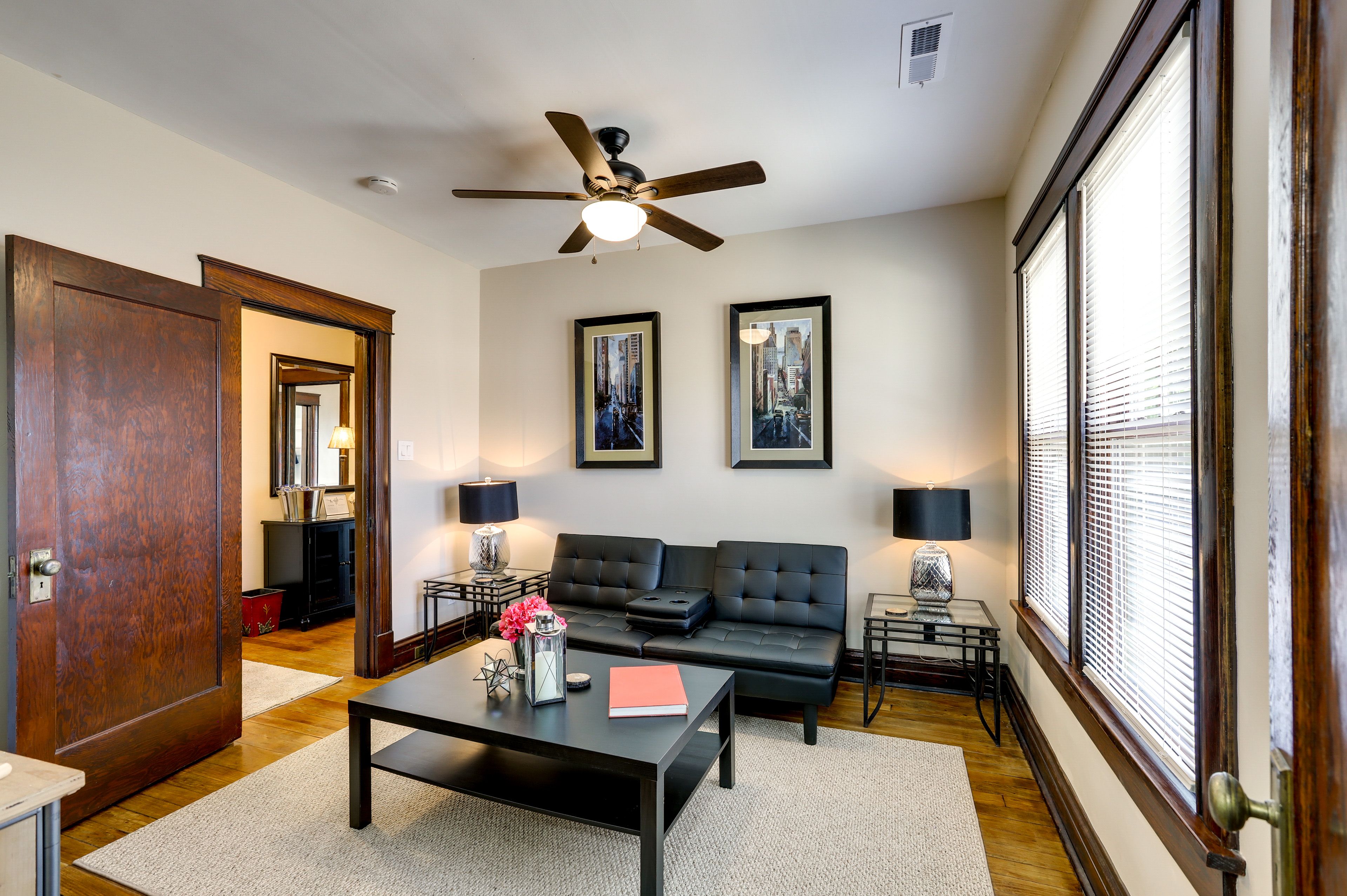 Additional Living Area | 2nd Floor | Smart TV