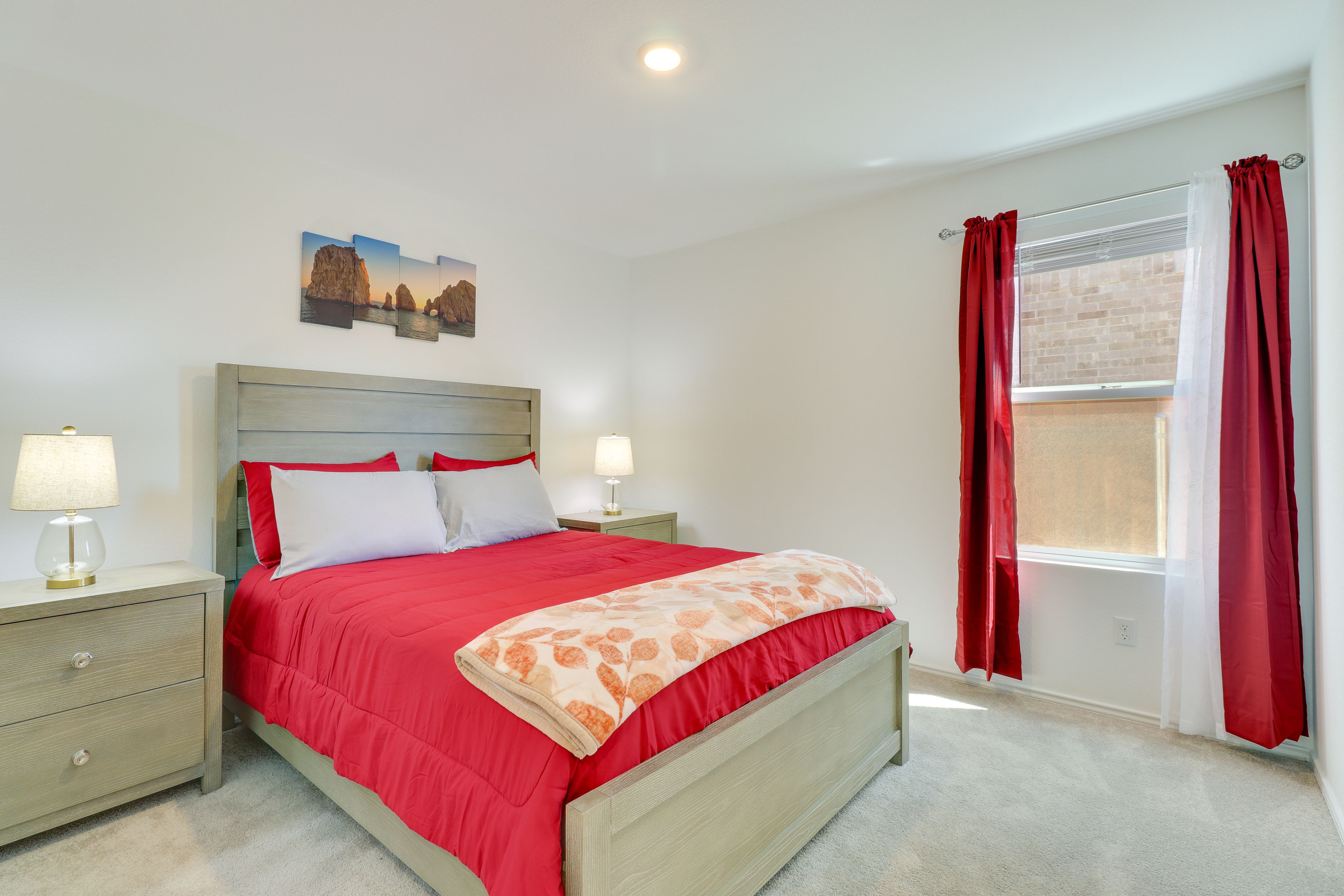 Bedroom 3 | Queen Bed