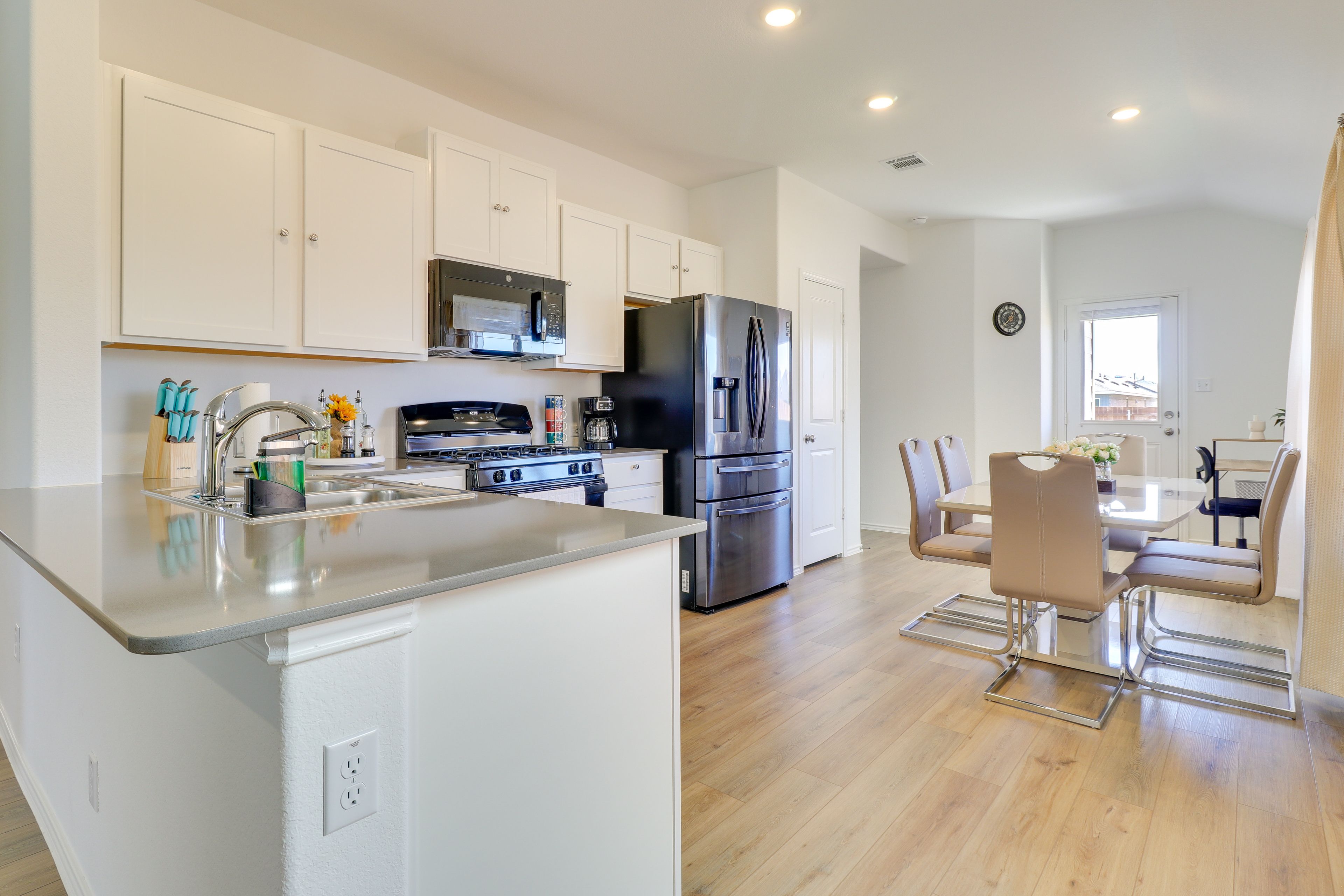 Kitchen | Coffee Maker | Blender | Crockpot | Cooking Basics | Spices