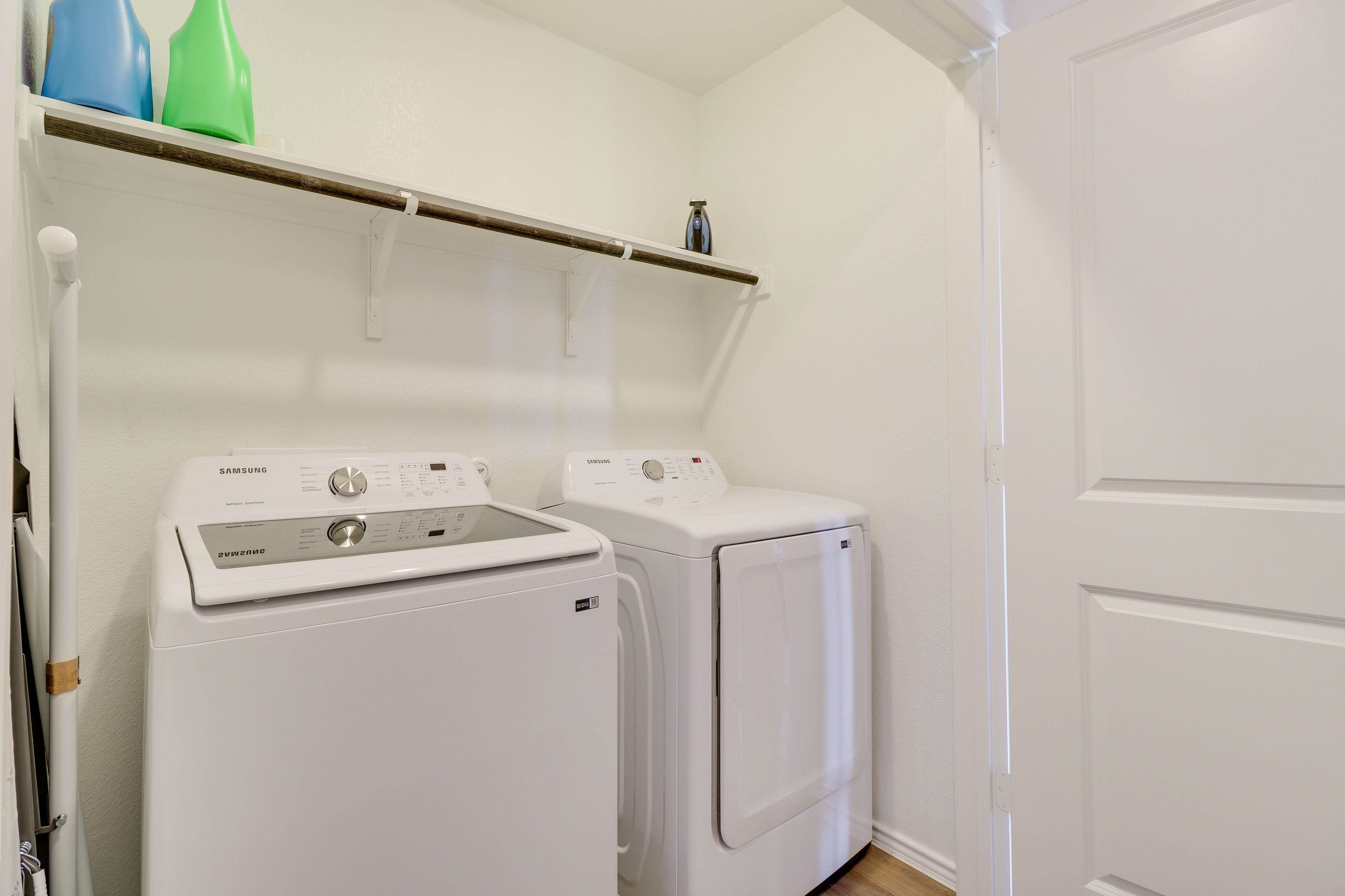 Washer & Dryer | Iron/Board