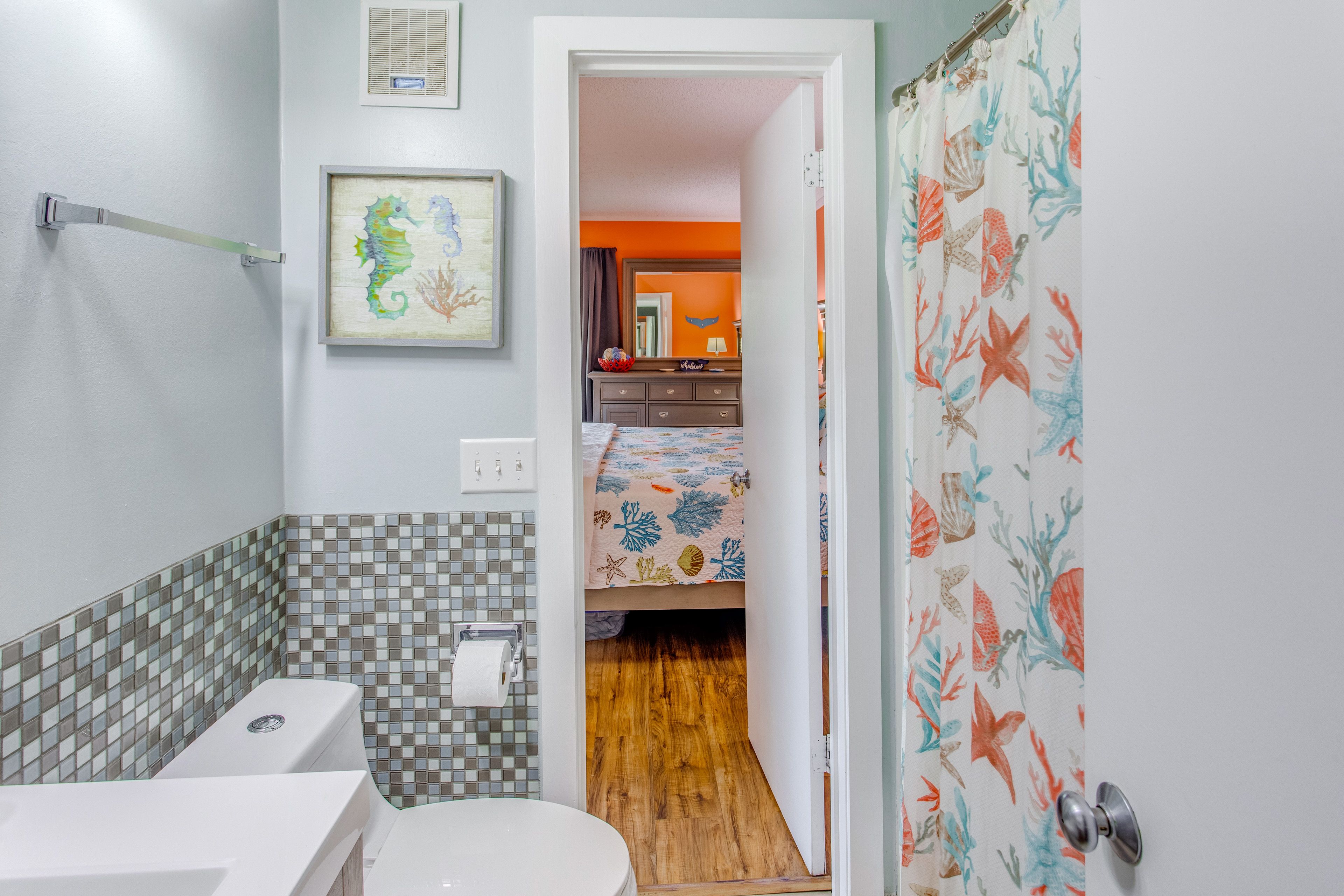 En-Suite Bathroom | Towels Provided