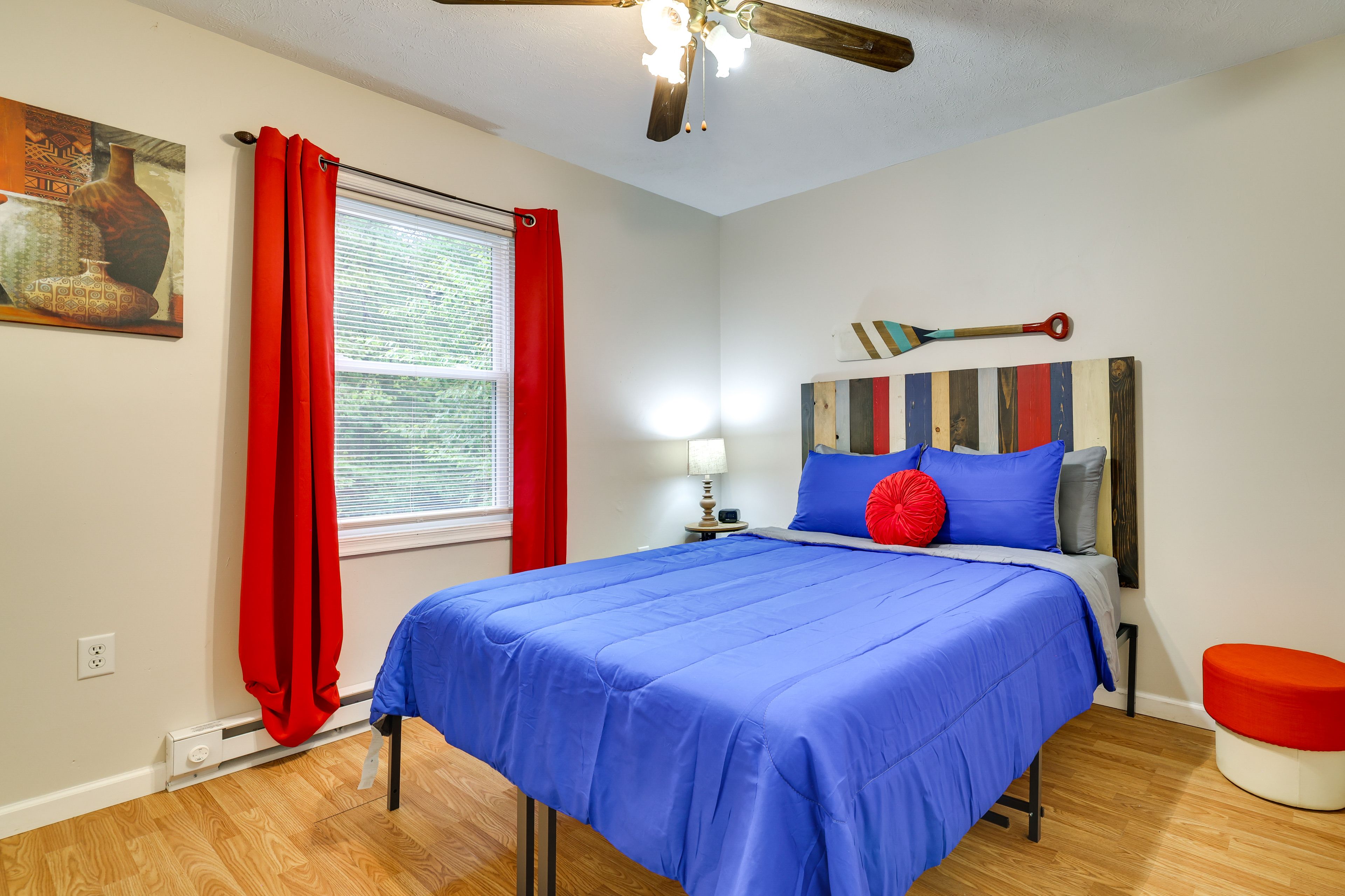 Bedroom 3 | Queen Bed