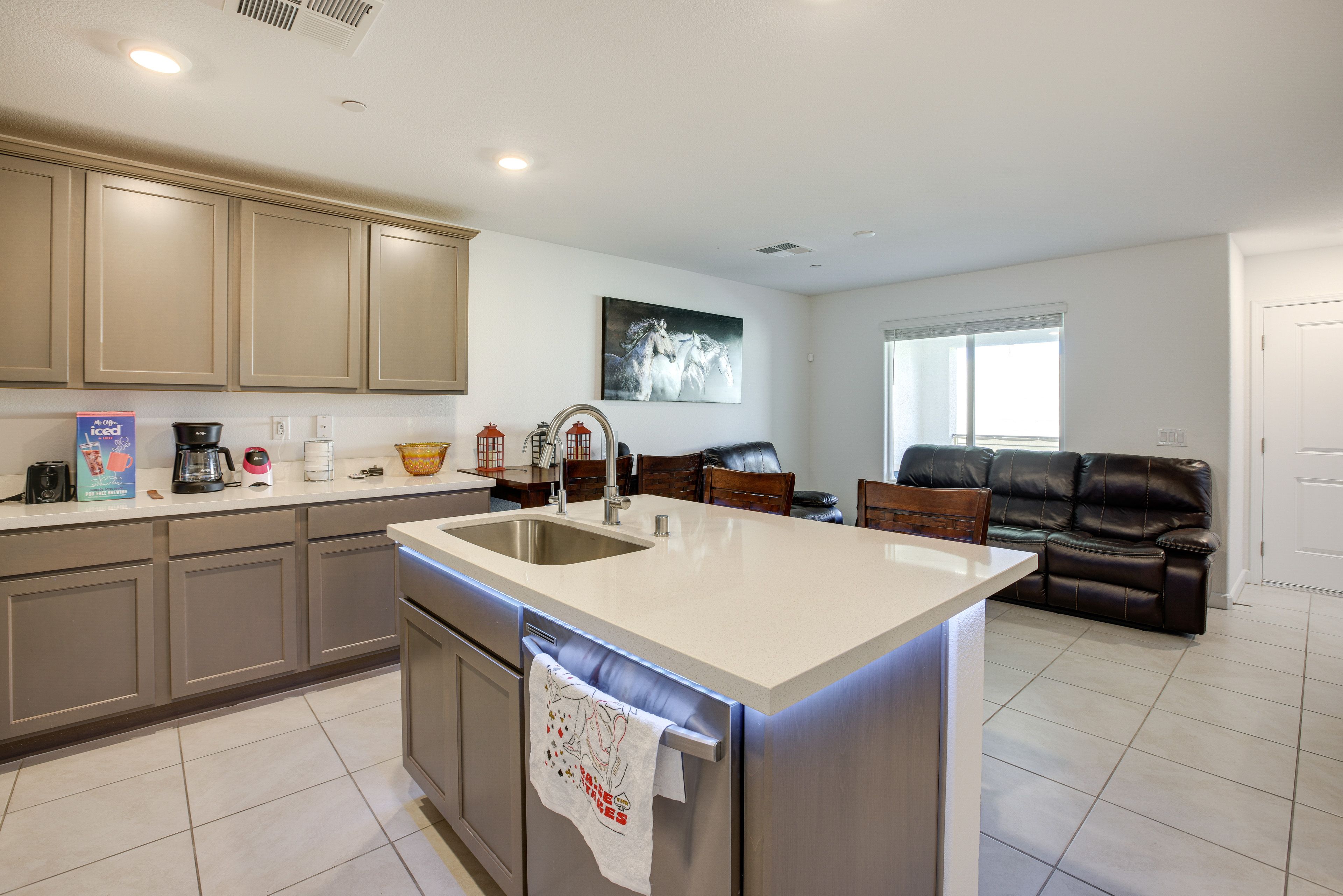 Kitchen | Dishwasher