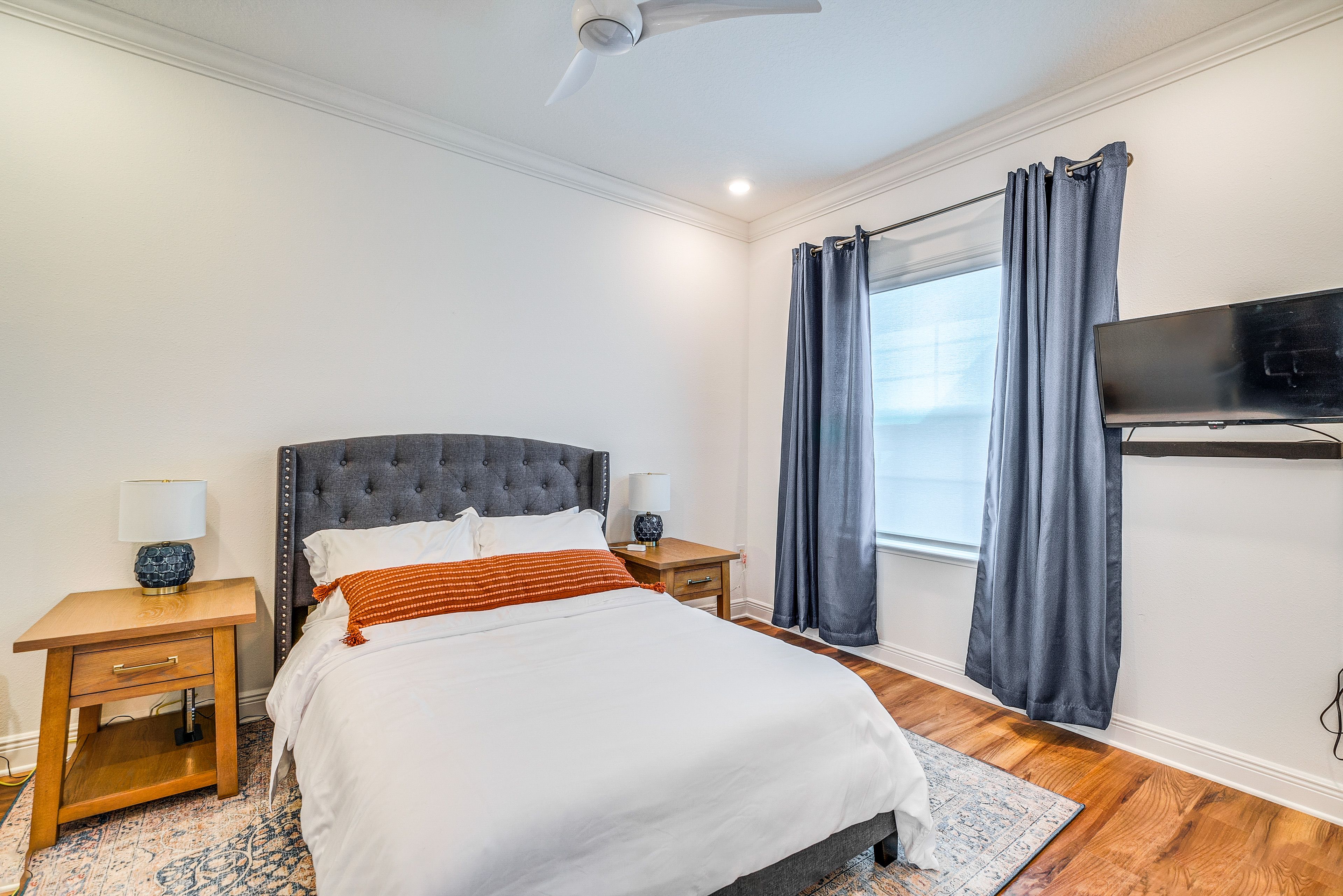 Bedroom 4 | Full Bed | Smart TV