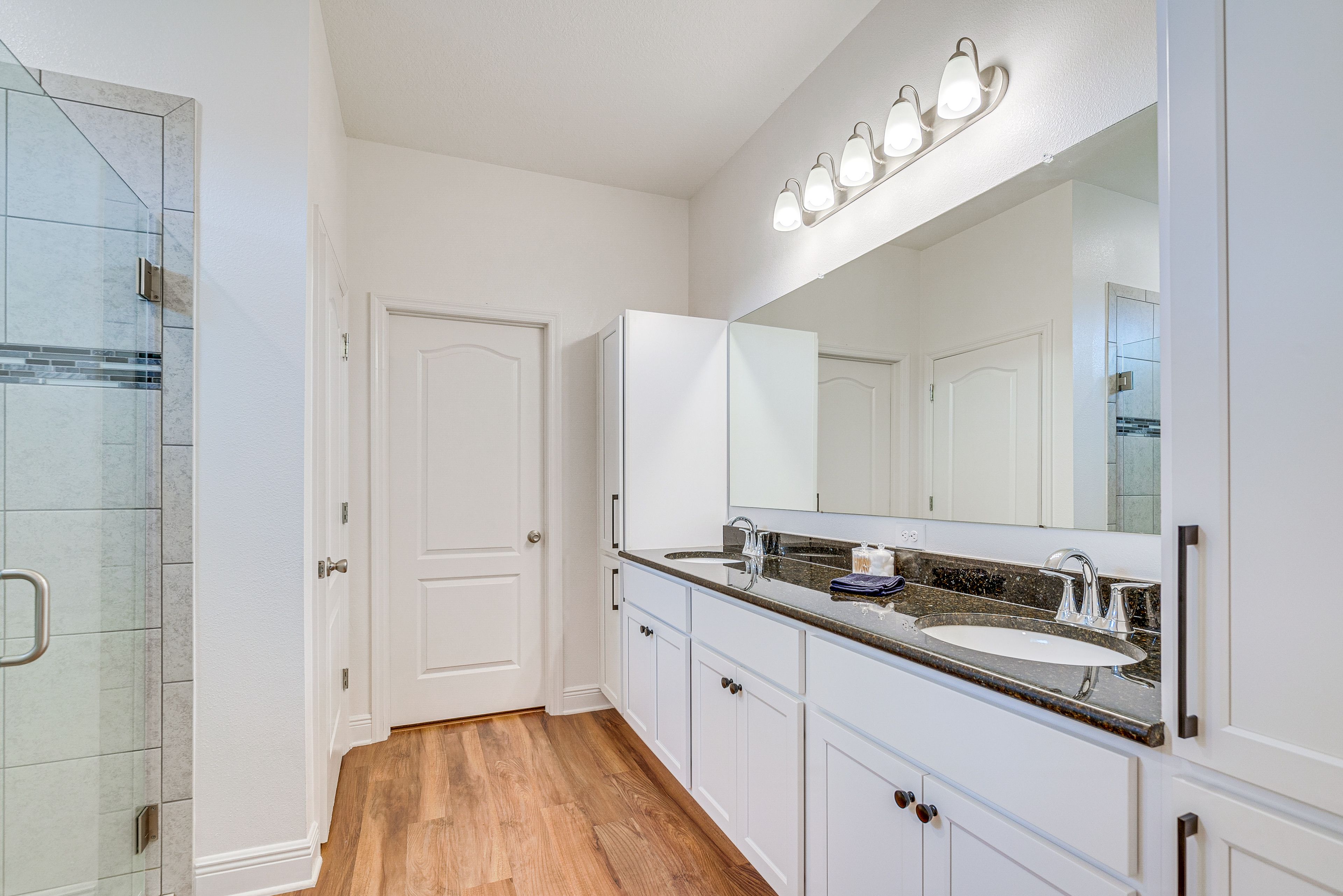 En-Suite Bathroom | Access via Bedroom 1 | Complimentary Toiletries | Hair Dryer