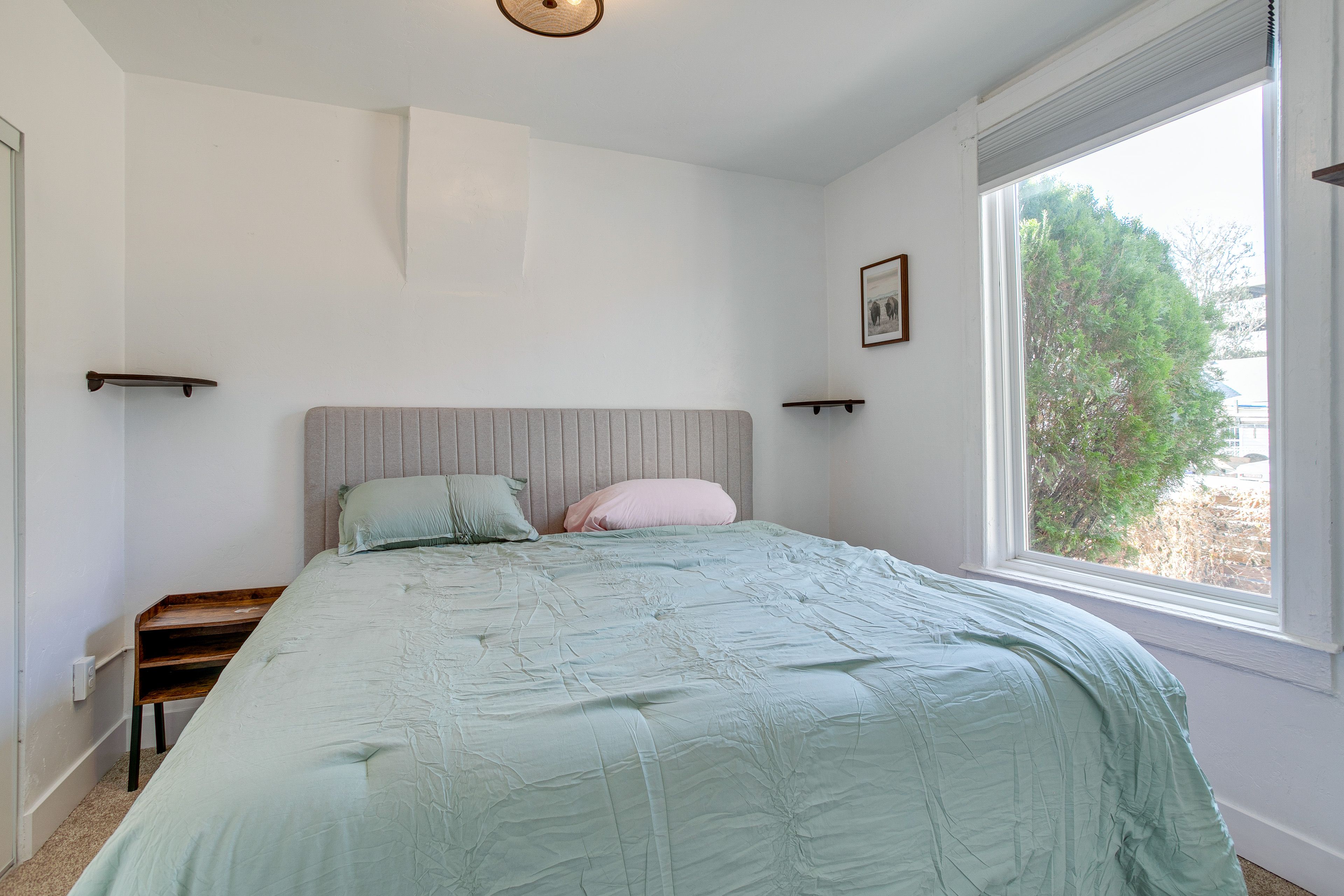 Bedroom 1 | King Bed
