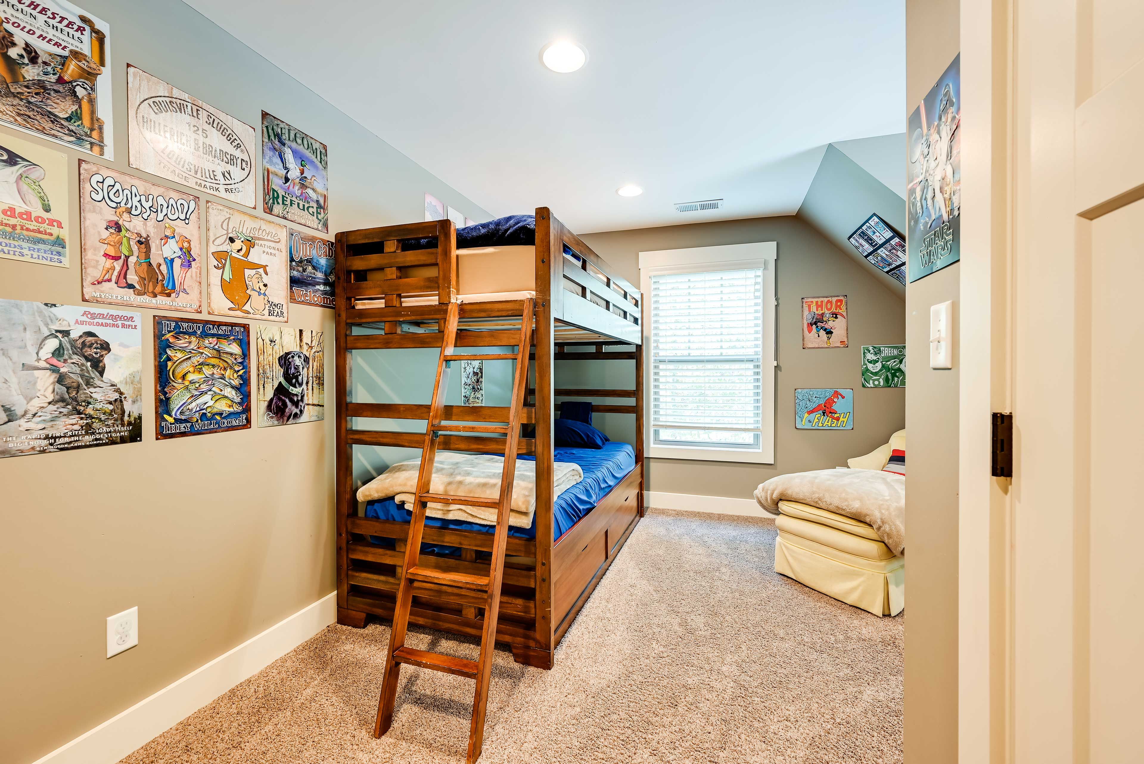 Bedroom 4 | 2nd Floor | Twin Bunk Bed w/ Twin Trundle | Smart TV